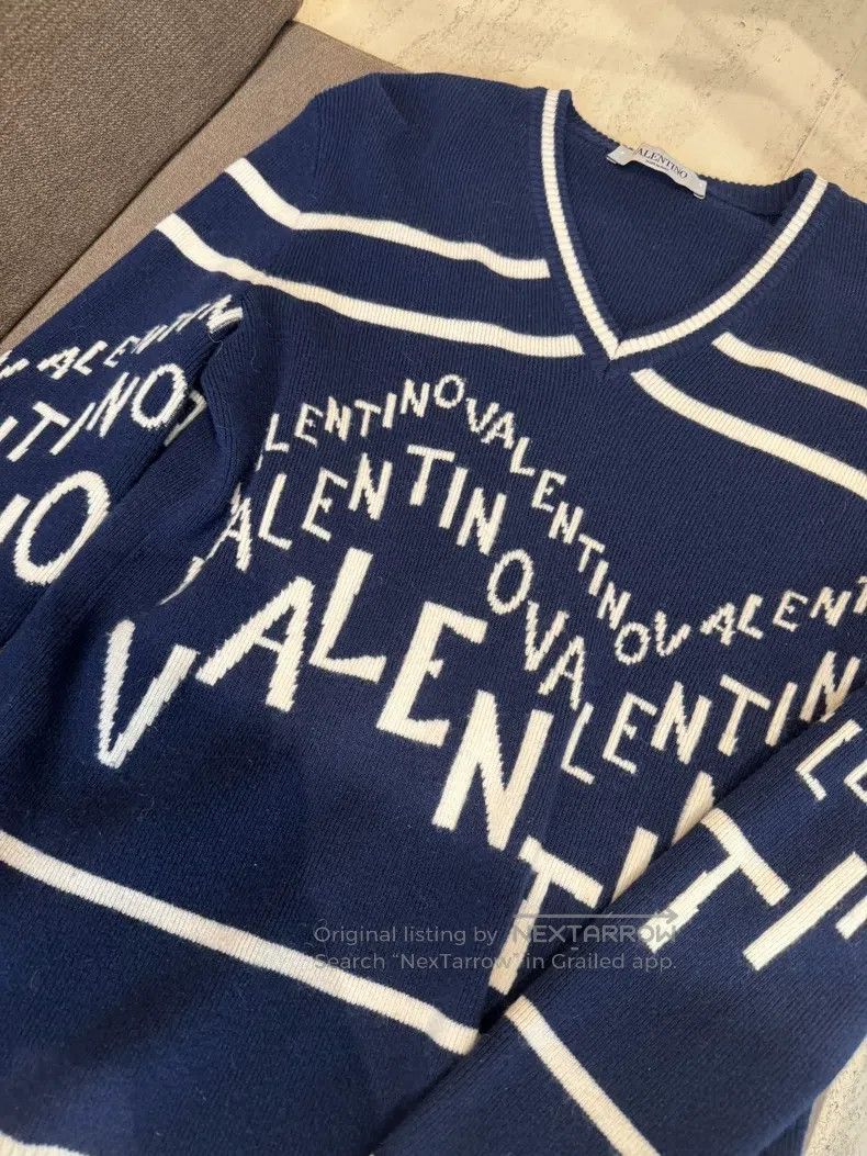 Valentino Valentino Blue and white letter V-neck sweater Size S / US 4 / IT 40 - 2 Thumbnail