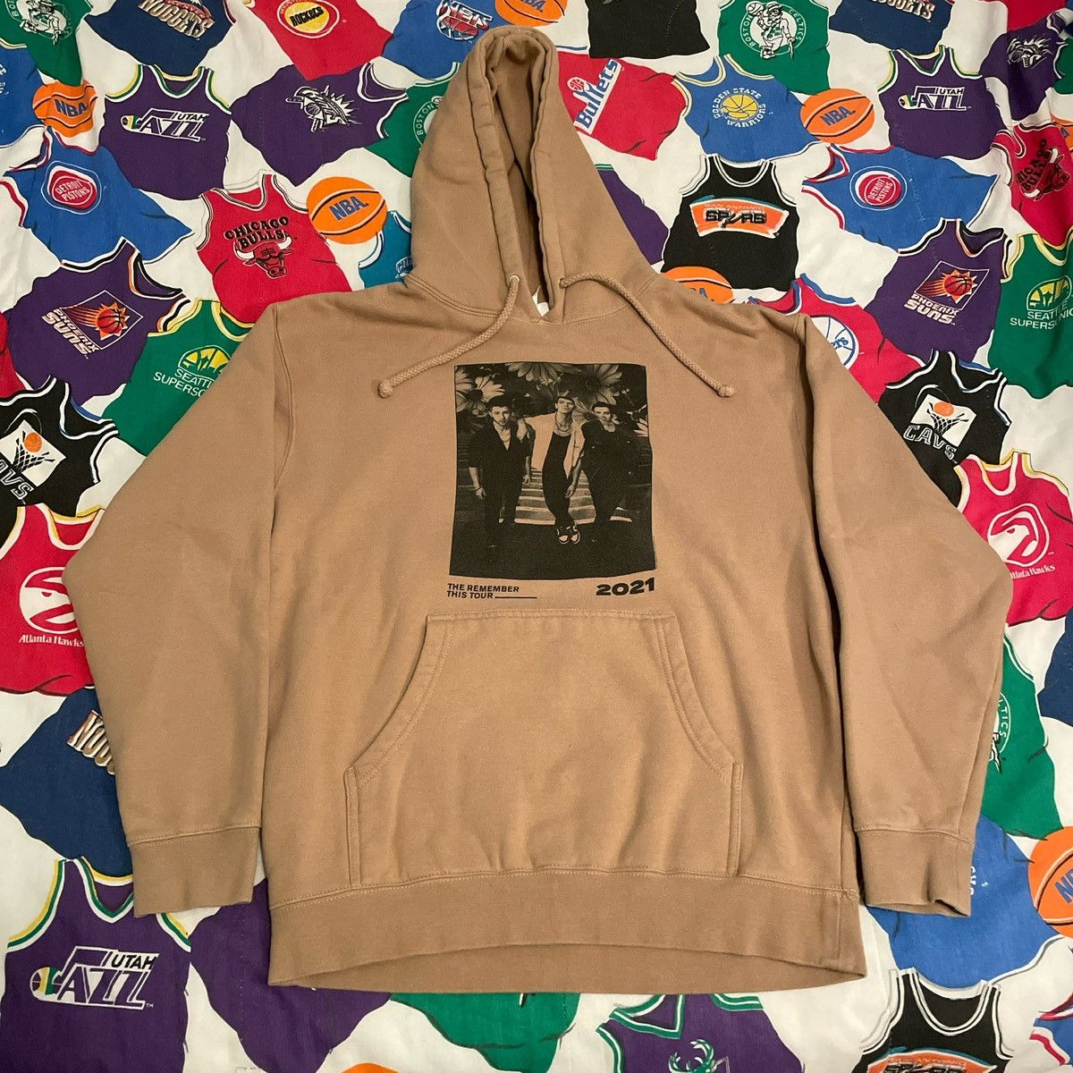 Band Tees Jonas Brothers “Remember This” 2021 Tour Hoodie - Medium Size M / US 6-8 / IT 42-44 - 1 Thumbnail