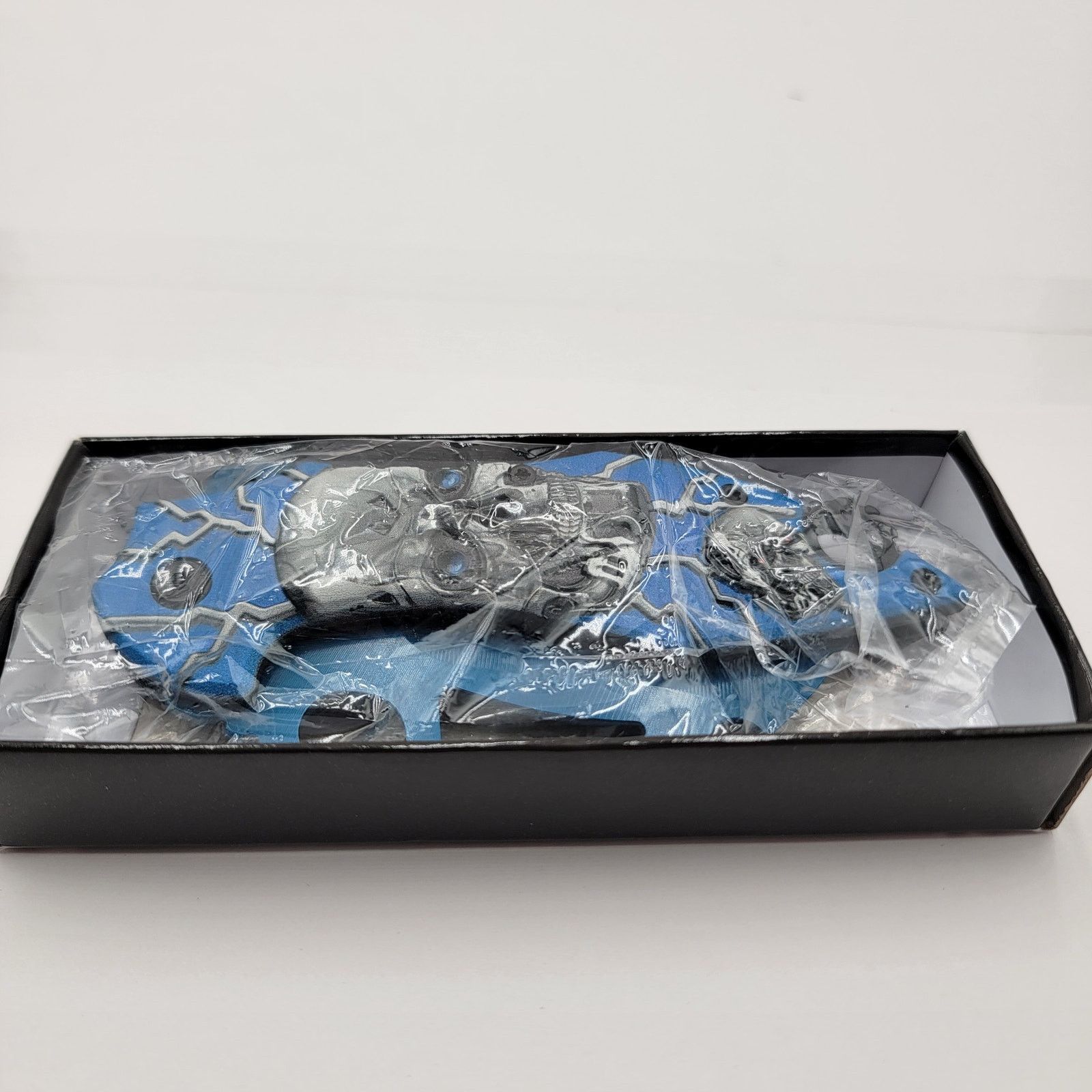 Voodoo Tactical Limited Edition Blue /w Skulls Folding Tactical Pocket Knife Size ONE SIZE - 6 Thumbnail