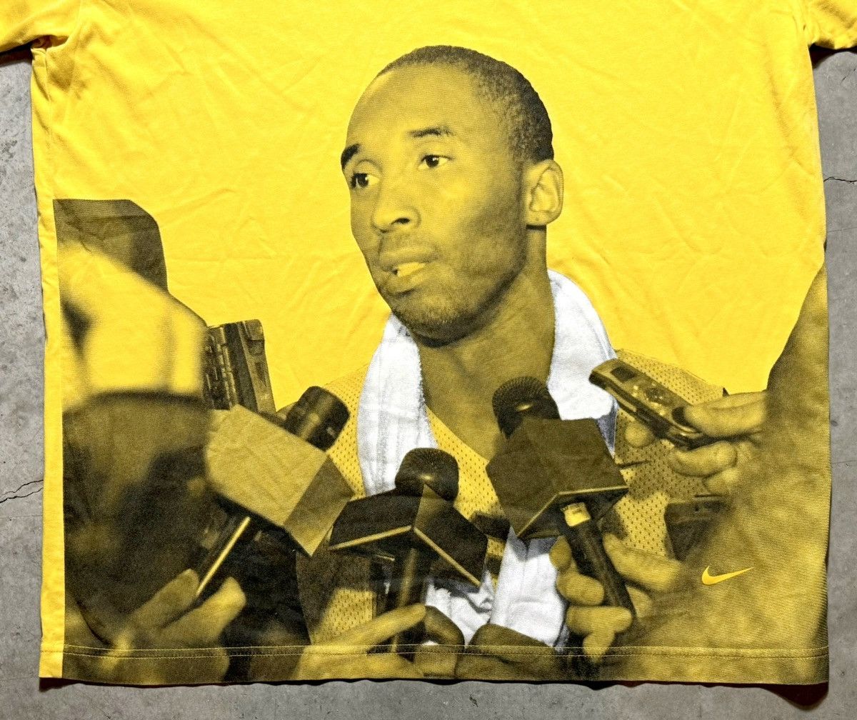 Nike × Vintage Nike Kobe Bryant Post Game Interview shirt size L Size US L / EU 52-54 / 3 - 2 Thumbnail