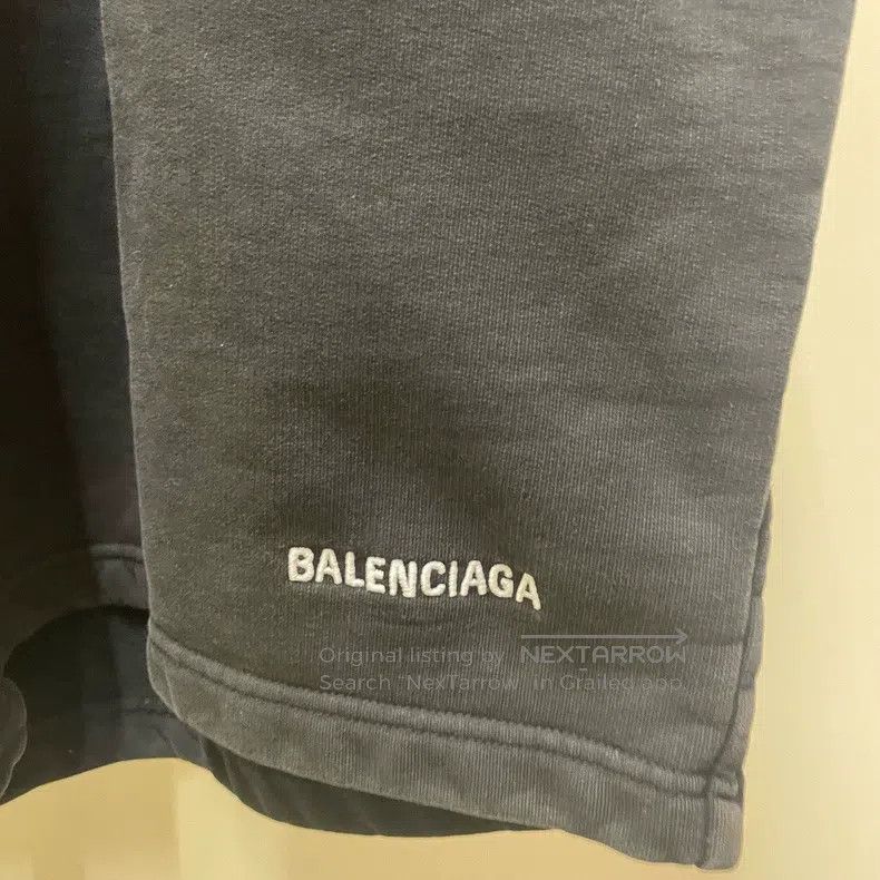 Balenciaga Balenciaga size S Black Logo Embroidered Short Pants S Siz Size US 27 - 2 Thumbnail