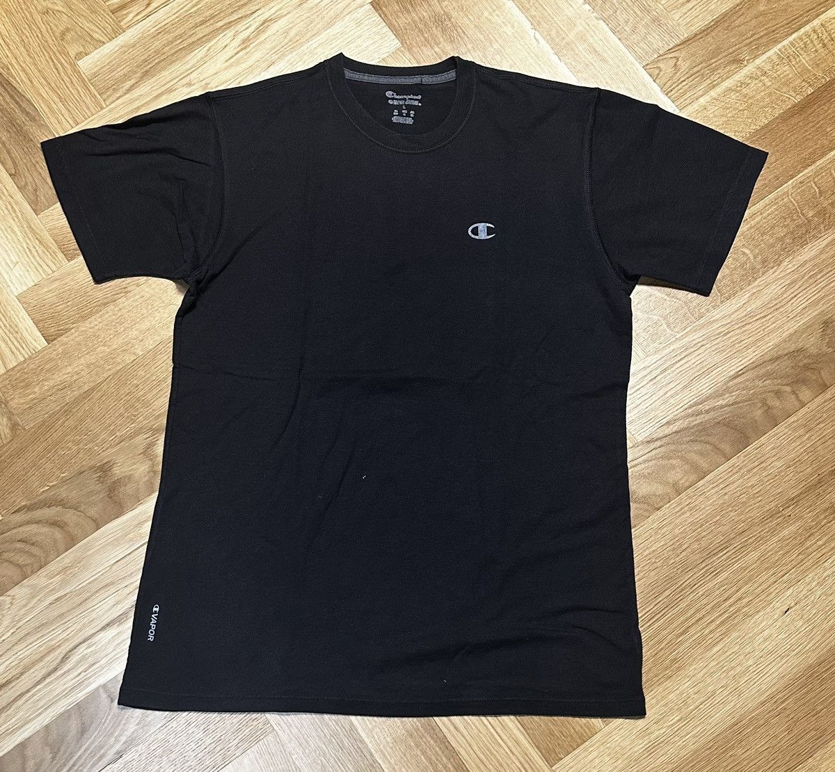 Champion Chapion vapor black t-shirt Size US L / EU 52-54 / 3 - 1 Thumbnail