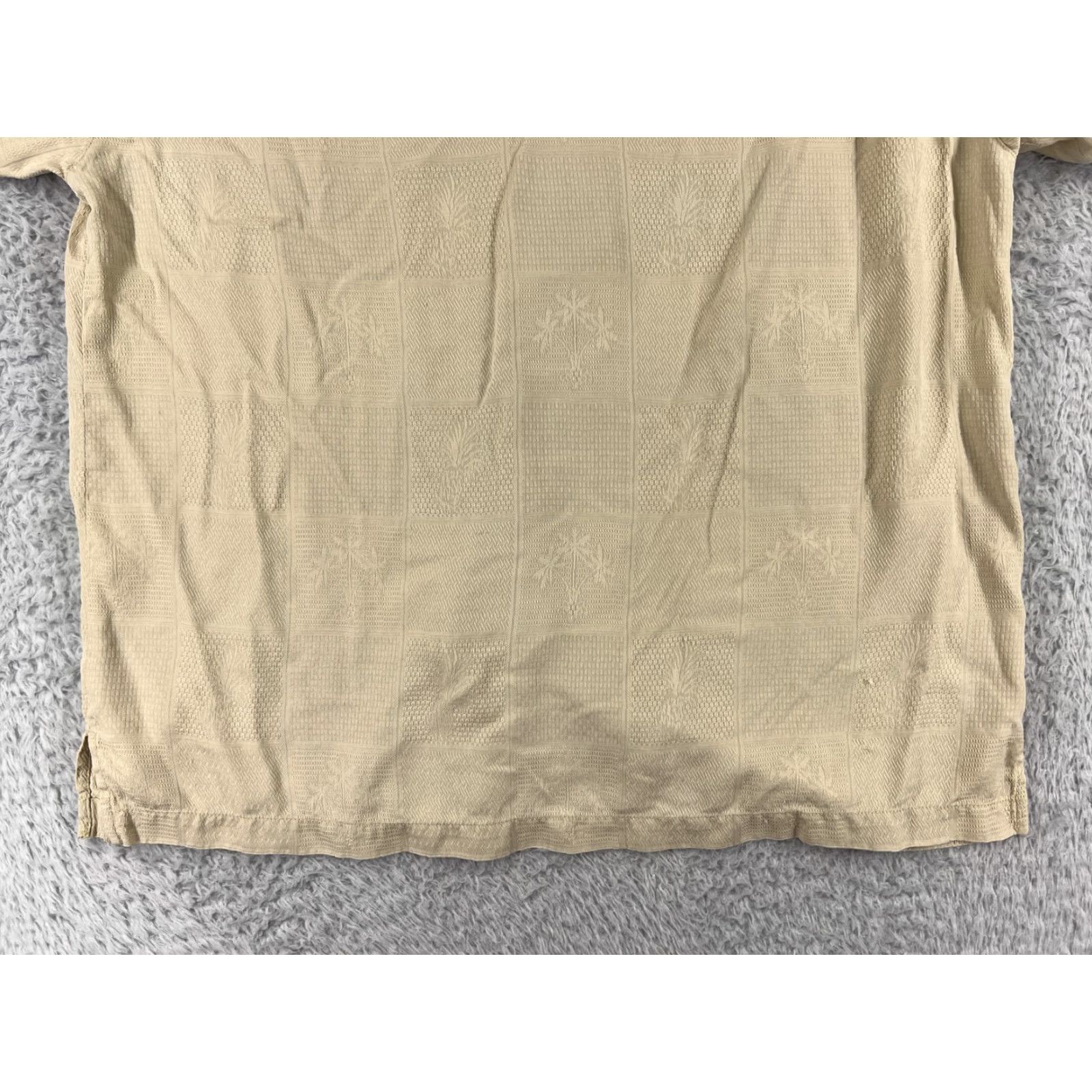 Tommy Bahama VINTAGE Tommy Bahama Shirt Mens Large Beige Palm Tile Pattern Silk Hawaiian Button Up Size US L / EU 52-54 / 3 - 7 Thumbnail