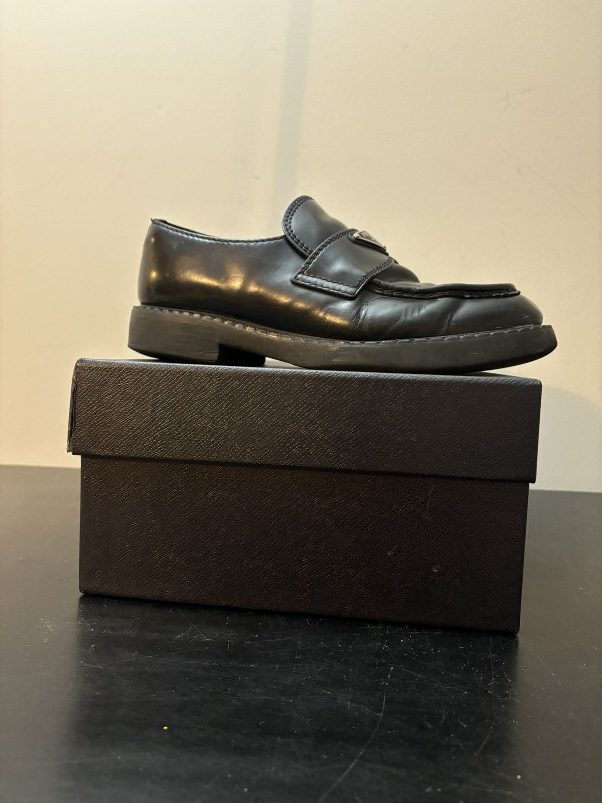 Prada Prada Triangle Logo Chocolate Brushed Patent Leather Loafers Size US 8 / EU 41 - 11 Thumbnail