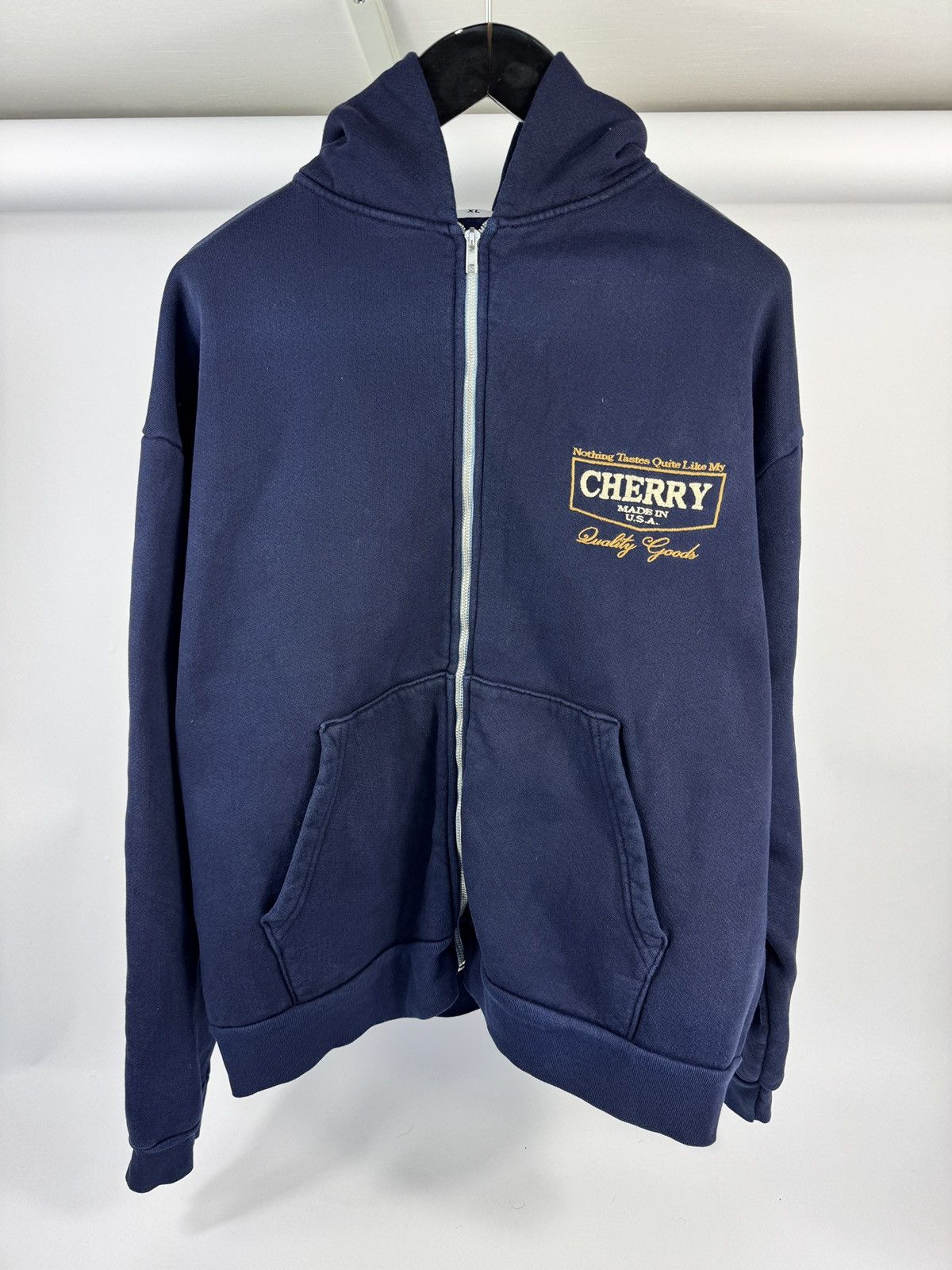 Cherry LA LOGO EMBROIDERED ZIP UP HOODIE Size US XL / EU 56 / 4 - 1 Thumbnail