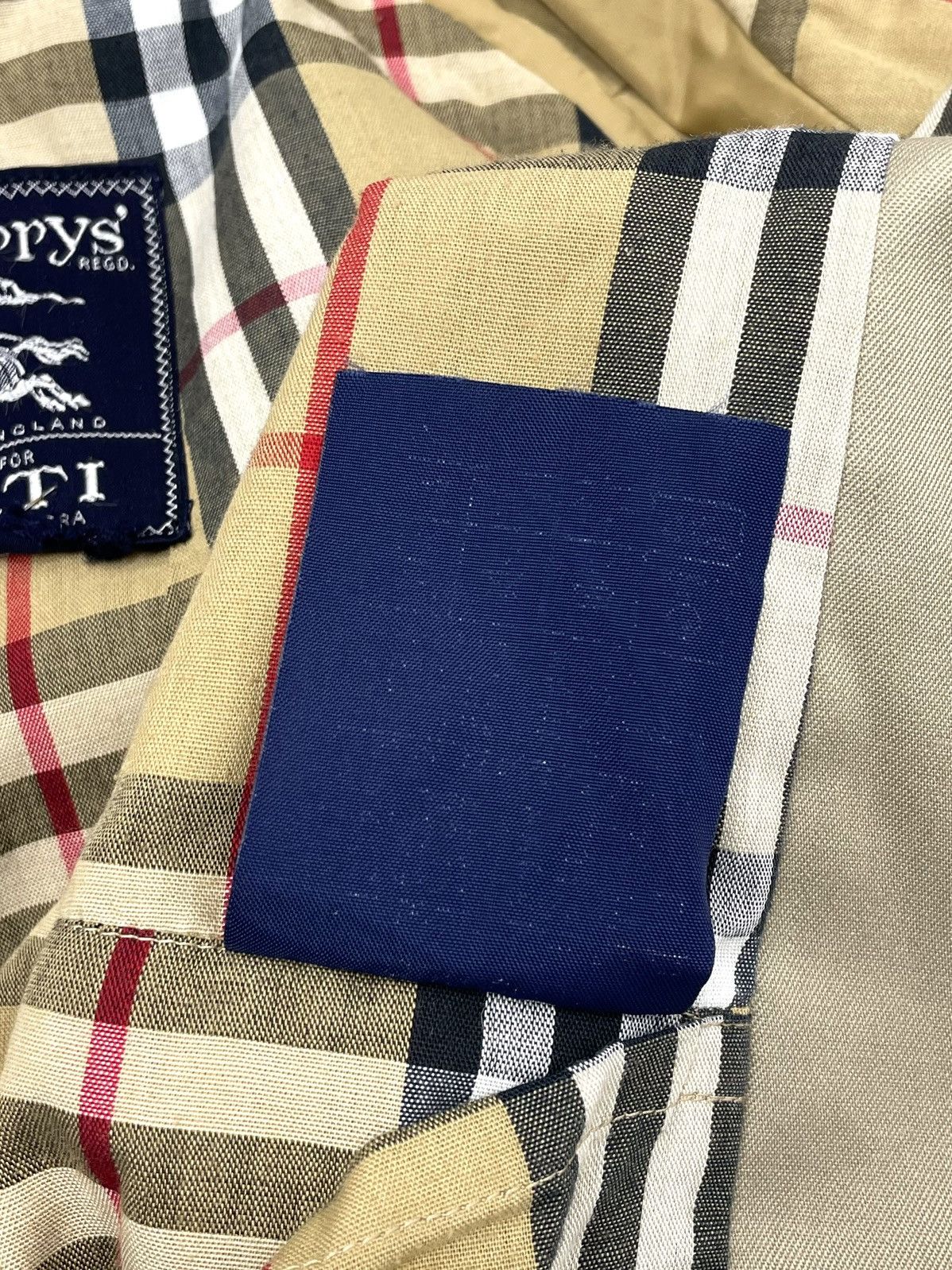 Burberry Vintage Burberrys’ Camden Trench Coat – Made in England Size L / US 10 / IT 46 - 15 Thumbnail