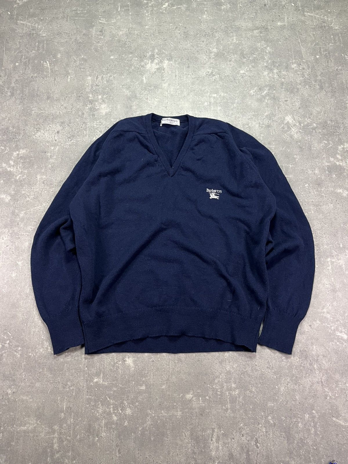 Burberry Vintage Burberrys Navy Blue Lambswool Logo Sweater L XL Size US XL / EU 56 / 4 - 1 Thumbnail