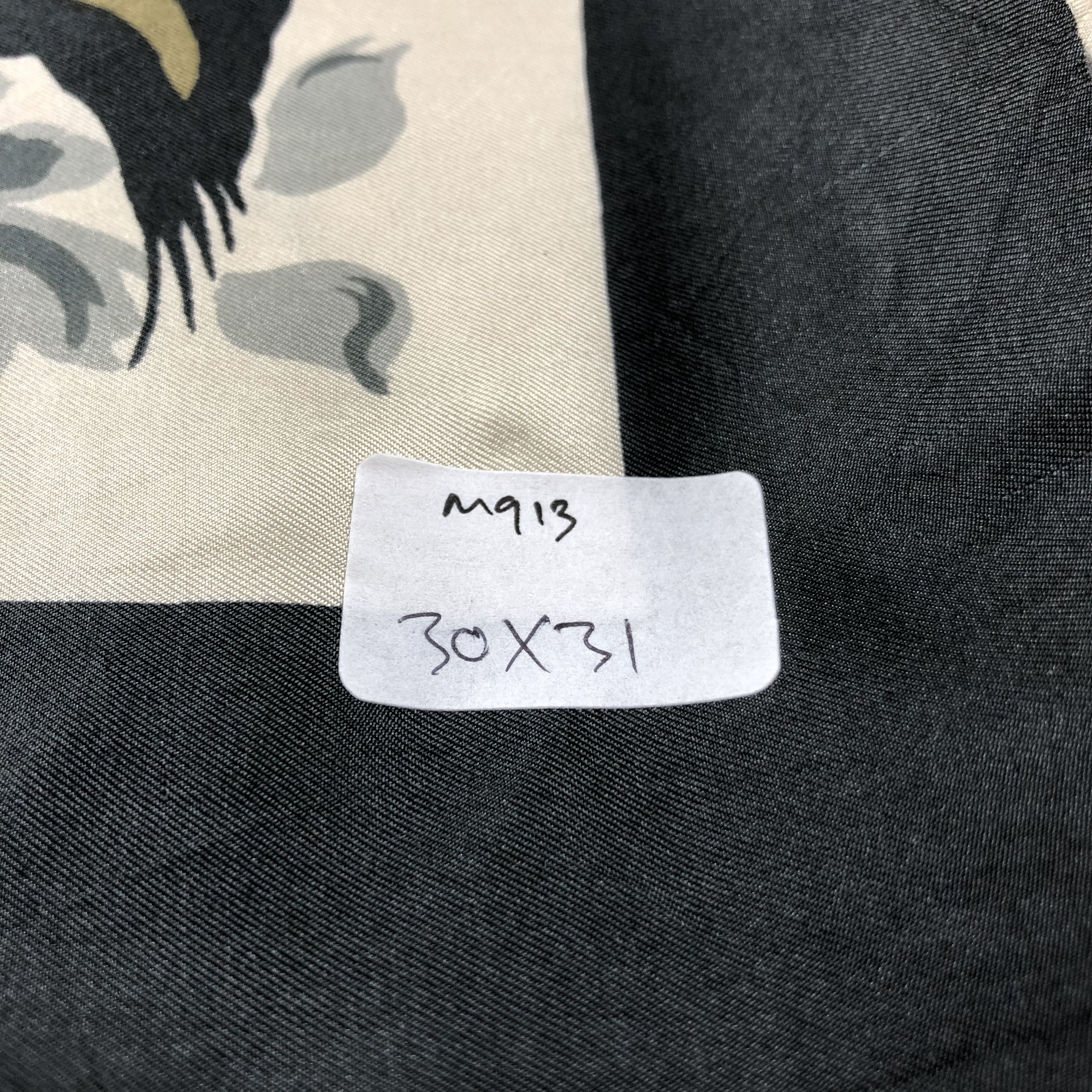 Japanese Brand Vintage Birds Design Hand Rolled Silk Scarf M913 Size ONE SIZE - 7 Thumbnail