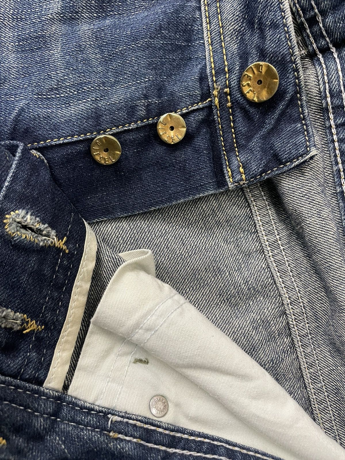 Diesel Vintage Diesel Zatiny Flairs Cut Distressed Jeans Size US 32 / EU 48 - 15 Thumbnail