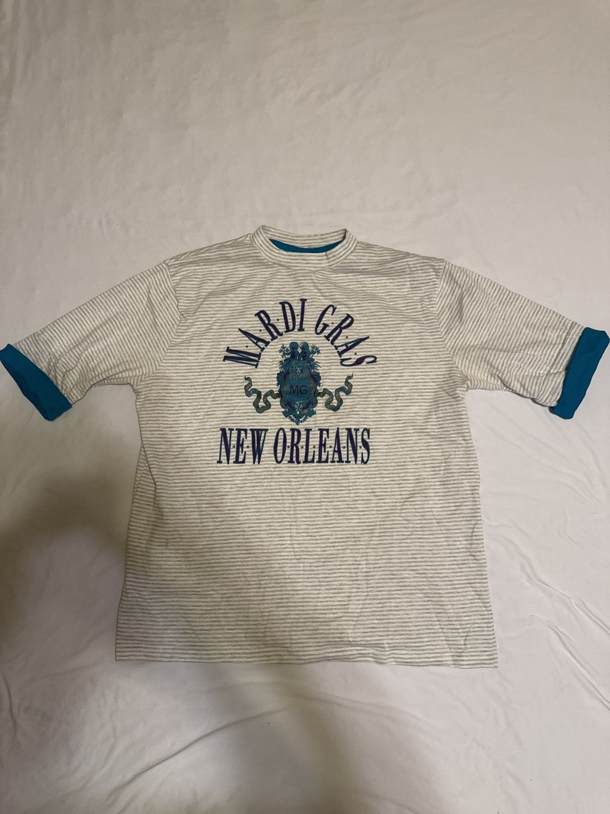 Vintage VINTAGE Mardi Gras T-Shirt Size US XL / EU 56 / 4 - 1 Thumbnail