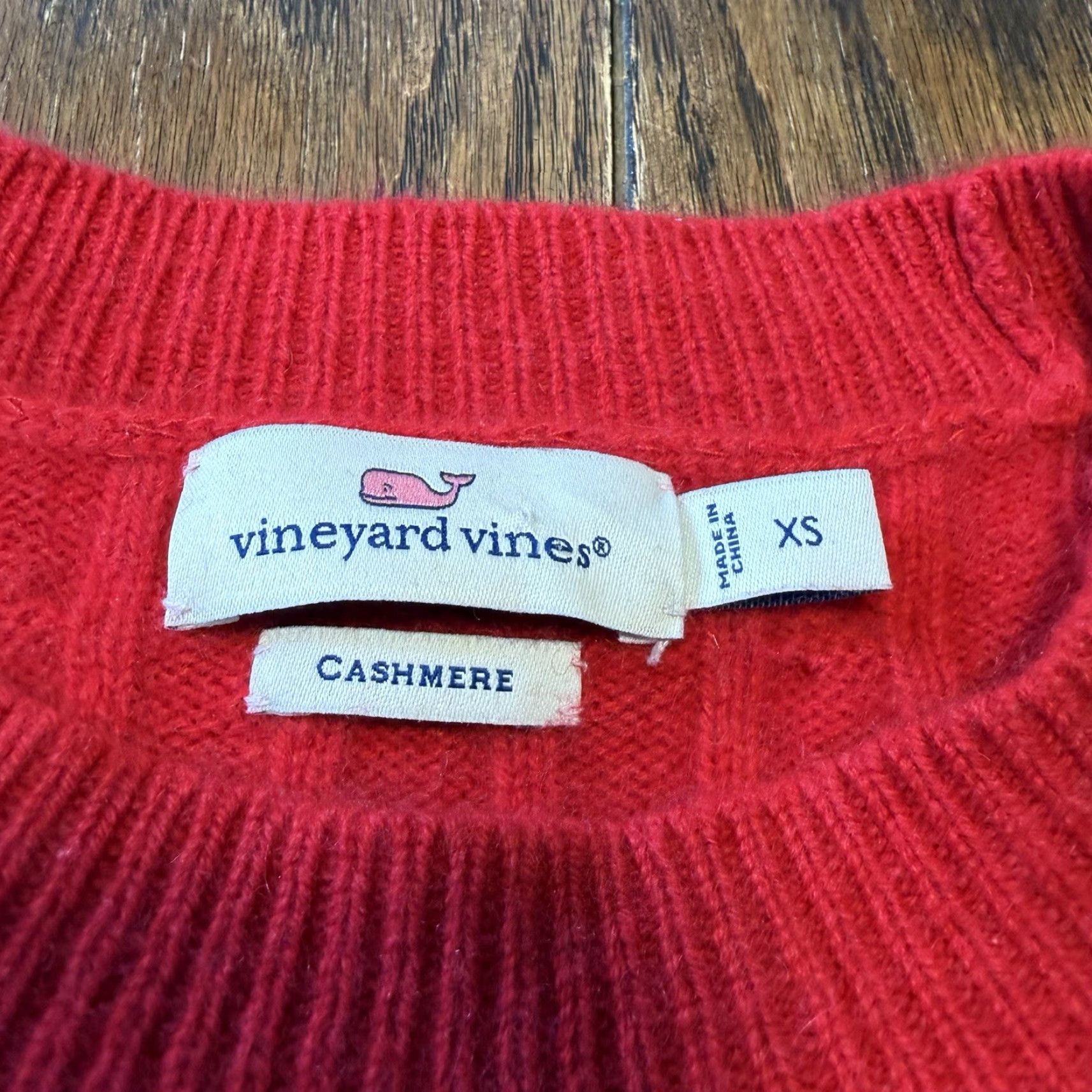Vineyard Vines Vineyard Vines Cashmere Crewneck Cable Knit Sweater Scarlet Red Womens XS Size XS / US 0-2 / IT 36-38 - 2 Thumbnail
