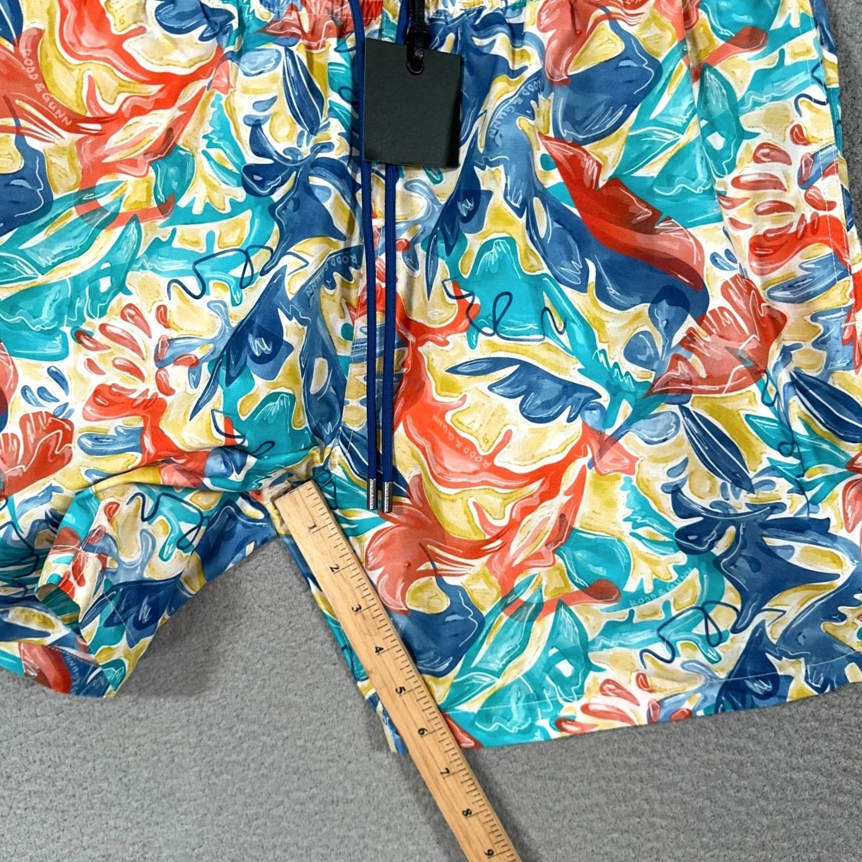 Rodd & Gunn Rodd & Gunn Swim Trunks Mens L Multicolor MT Wellington 6.3" Lined Shorts Trunks Beach Vacation Pockets Drawstring Elastic Waist Above-the-Knee Size US 33 - 5 Thumbnail