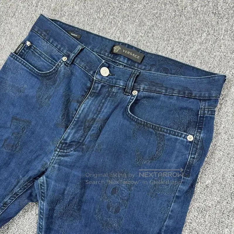 Versace Versace Blue Denim Casual Pants for Men . Size US 26 / EU 42 - 2 Thumbnail