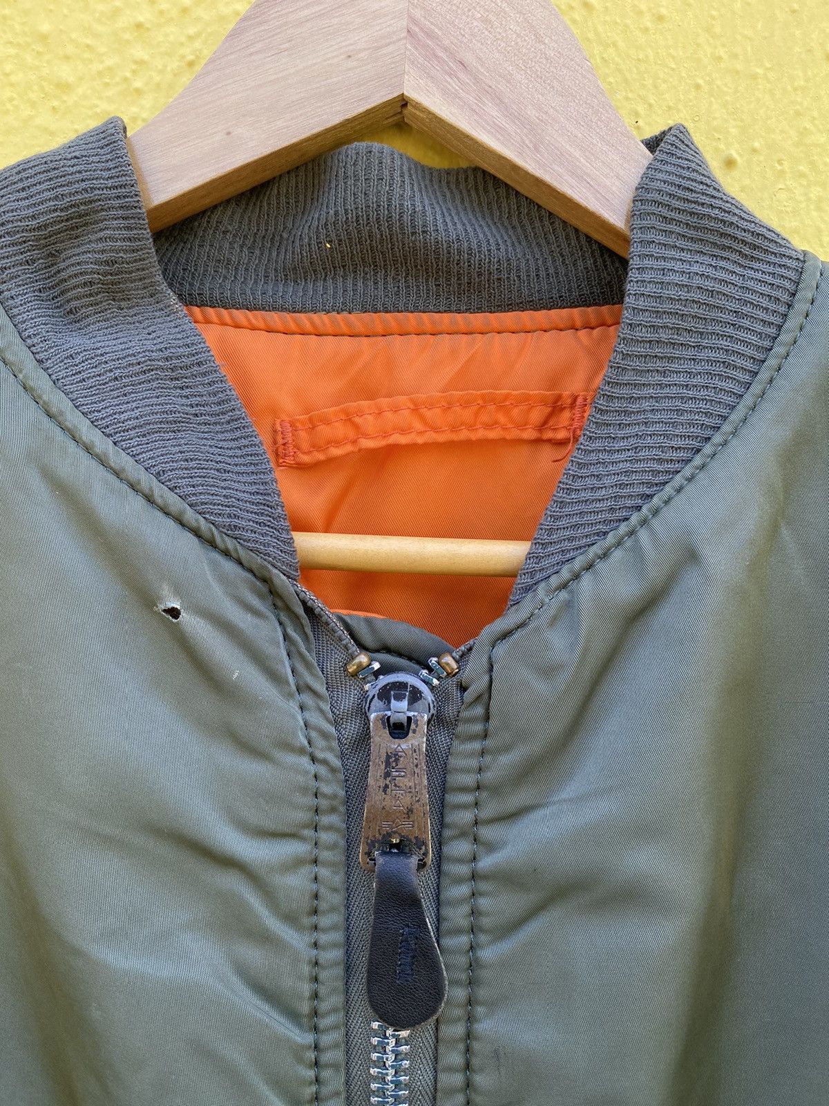 Alpha Industries × Vintage Vintage MA-1 Alpha Industries Bomber jacket Size US L / EU 52-54 / 3 - 10 Thumbnail