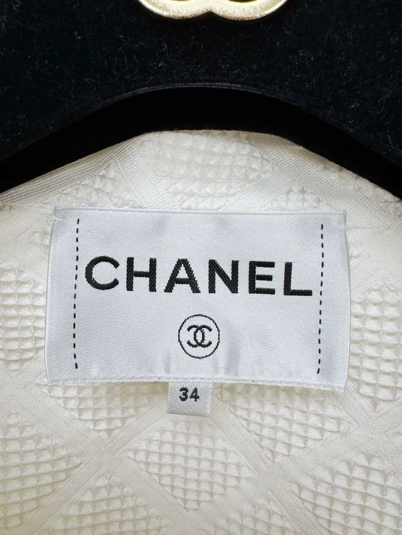 Chanel Chanel White Jacket with Navy Stripes -2505 Size XS / US 0-2 / IT 36-38 - 4 Thumbnail