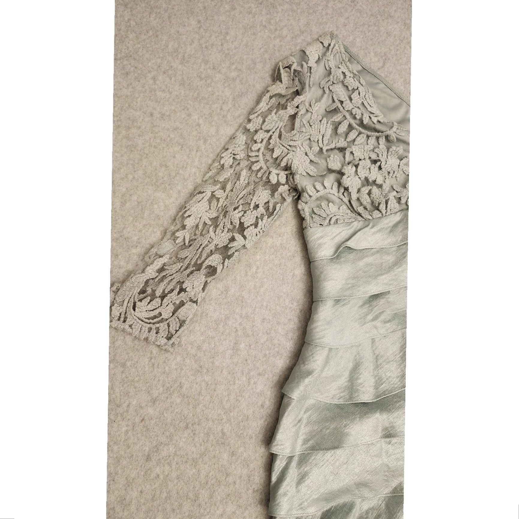 Adrianna Papell Dress Womens Silver Lace Sheath Cocktail Formal Size 6  Sleeve 3/4 V-Neck