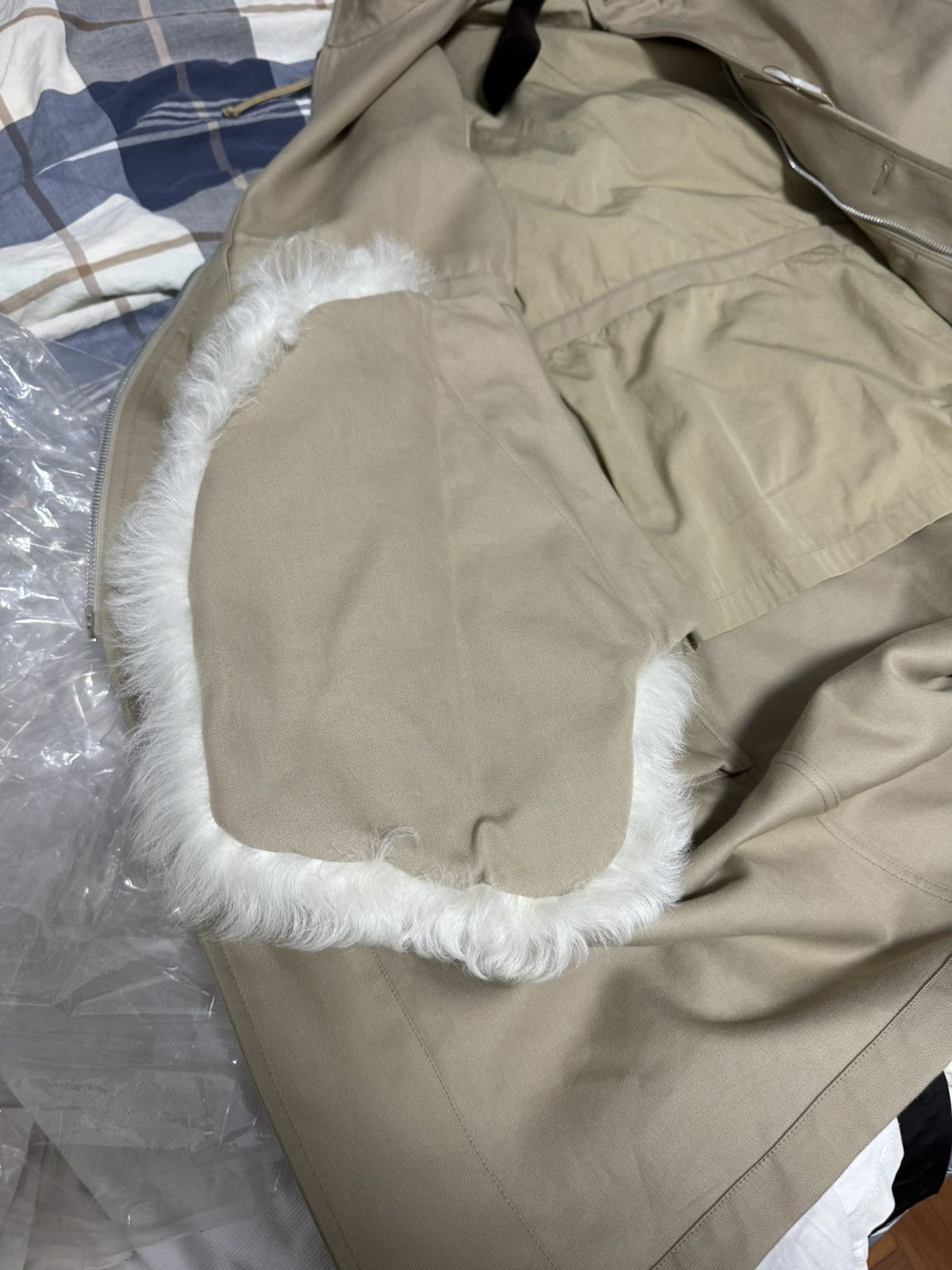 Bottega Veneta Beige Hooded Parka Coat Size US M / EU 48-50 / 2 - 7 Thumbnail