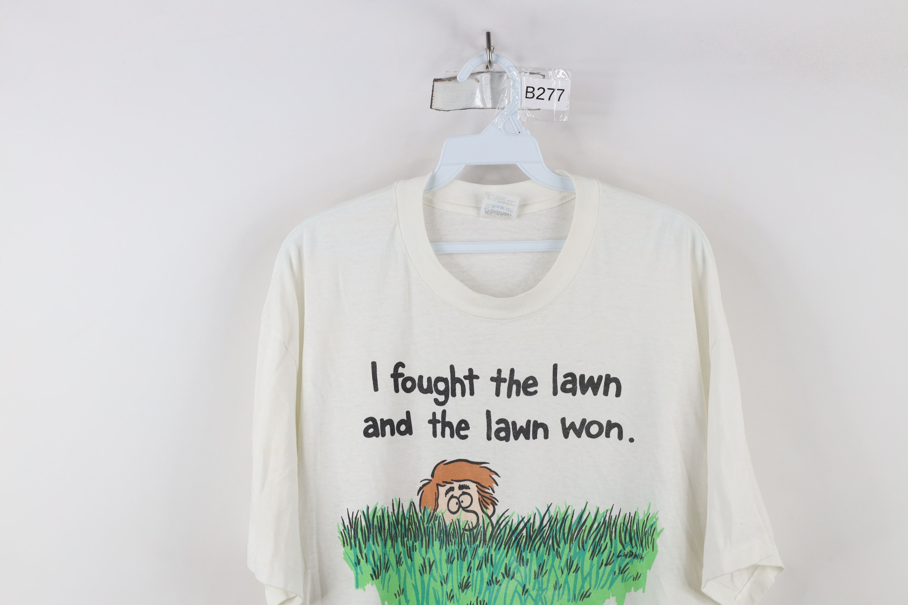 Vintage Vintage 80s I Fought The Lawn and the Lawn Won T-Shirt USA Size US XL / EU 56 / 4 - 2 Thumbnail
