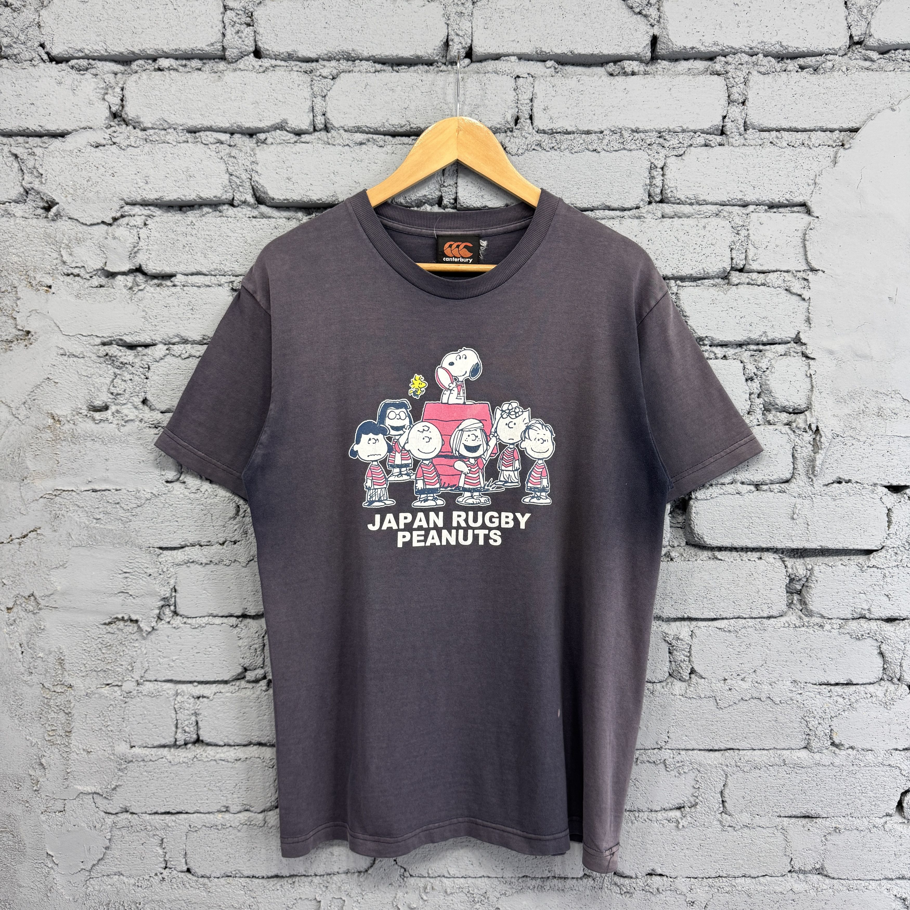 Canterbury of New Zealand Rare Vintage Canterbury x Peanuts Rugby Sunfaded Tshirt Size US L / EU 52-54 / 3 - 1 Thumbnail