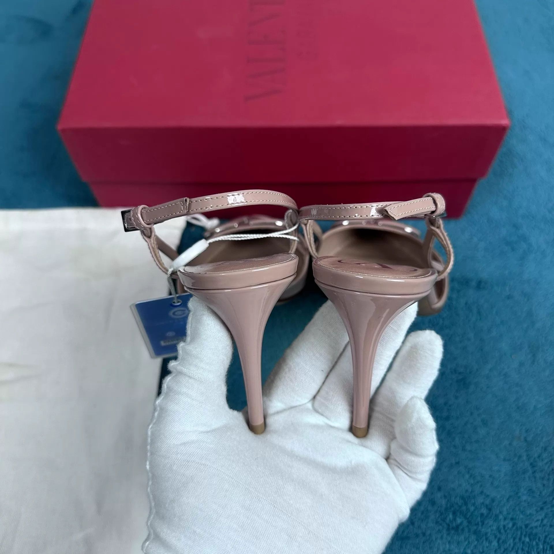 Valentino Valentino Cinnamon Pink Patent Stiletto Pump 39 Size US 8.5 / IT 38.5 - 4 Thumbnail