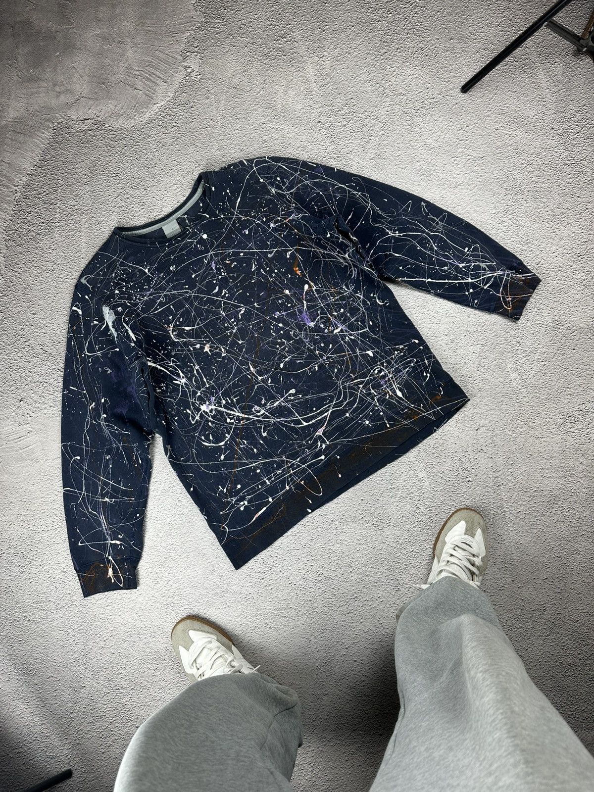 Nike Vintage Nike Custom Tie-Dye Paint Sweatshirt Y2K Distressed Size US M / EU 48-50 / 2 - 1 Thumbnail