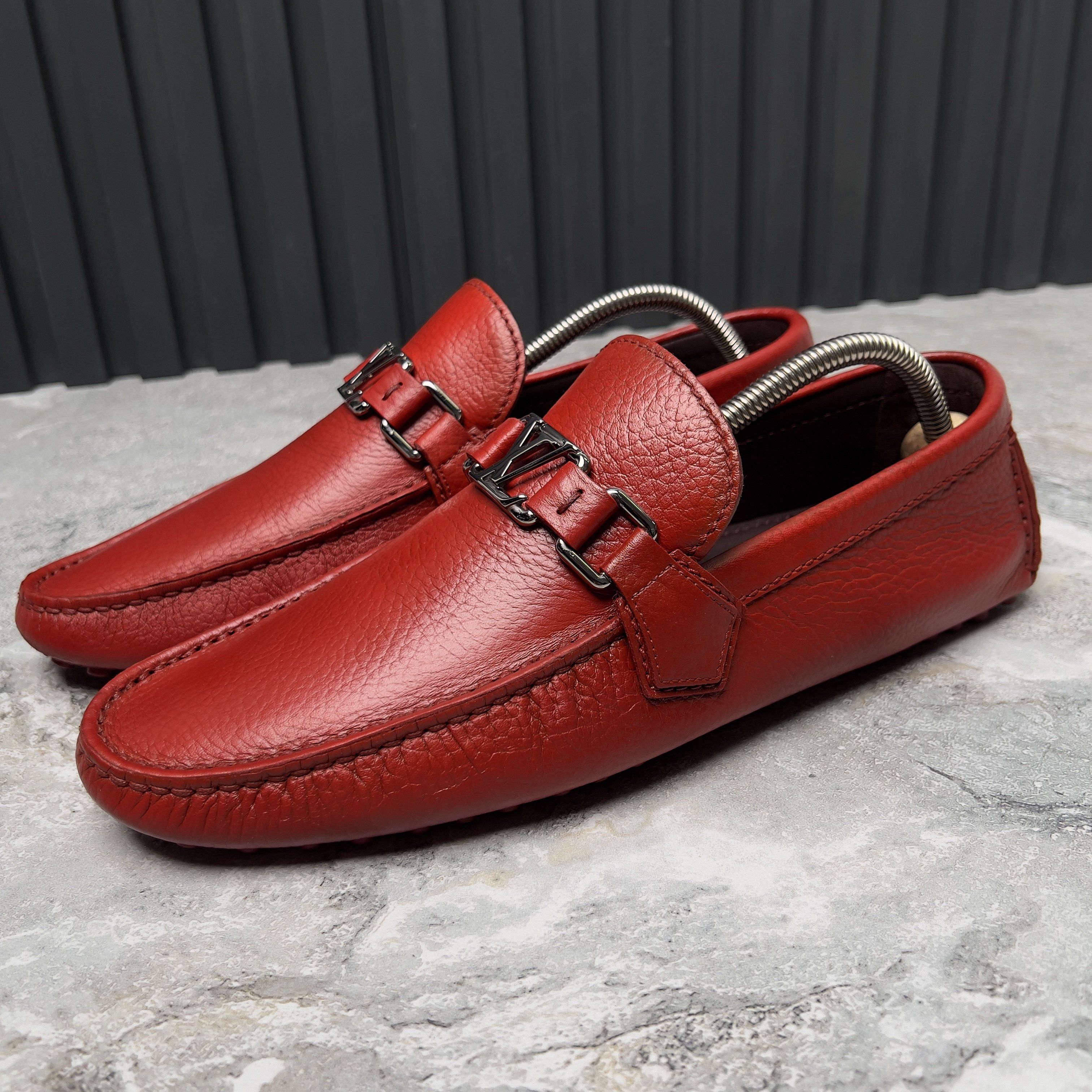 Louis Vuitton Hockenheim Moccasin Red Suede Driving Loafers Louis Vuitton Hockenheim Driving Moccasin Red Grain Leather  main image 4