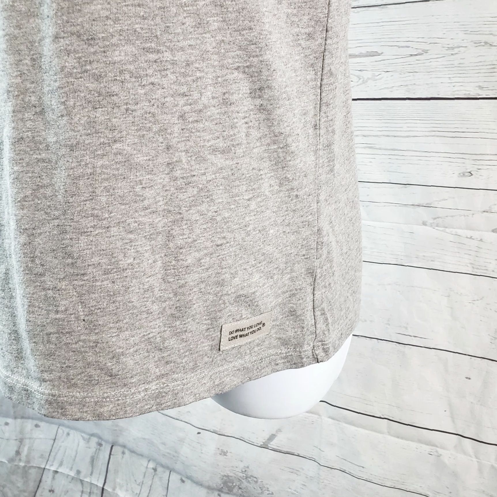 Life is Good Life is Good Womens Crusher Tee Sz XS Gray On The Road Short Sleeve Shirt Mens Womens? Size 26" / US 2 / IT 38 - 3 Thumbnail