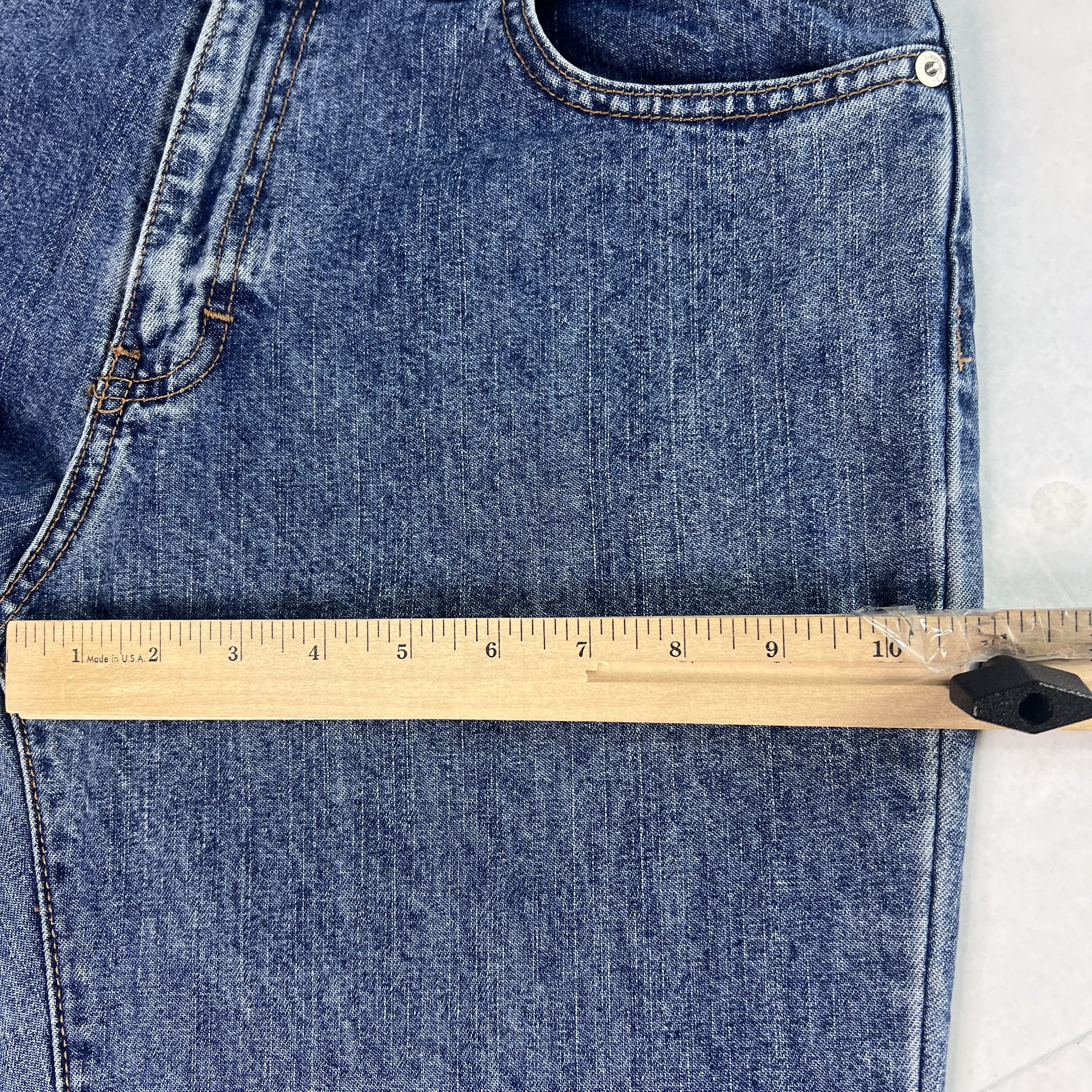 Calvin Klein VTG Calvin Klein Jeans Mid Rise Boot Cut Blue Faded Denim Size 32" / US 10 / IT 46 - 19 Thumbnail
