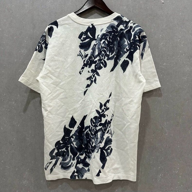 Louis Vuitton Louis Vuitton Embroidered short sleeves with white plants Size US L / EU 52-54 / 3 - 2 Thumbnail
