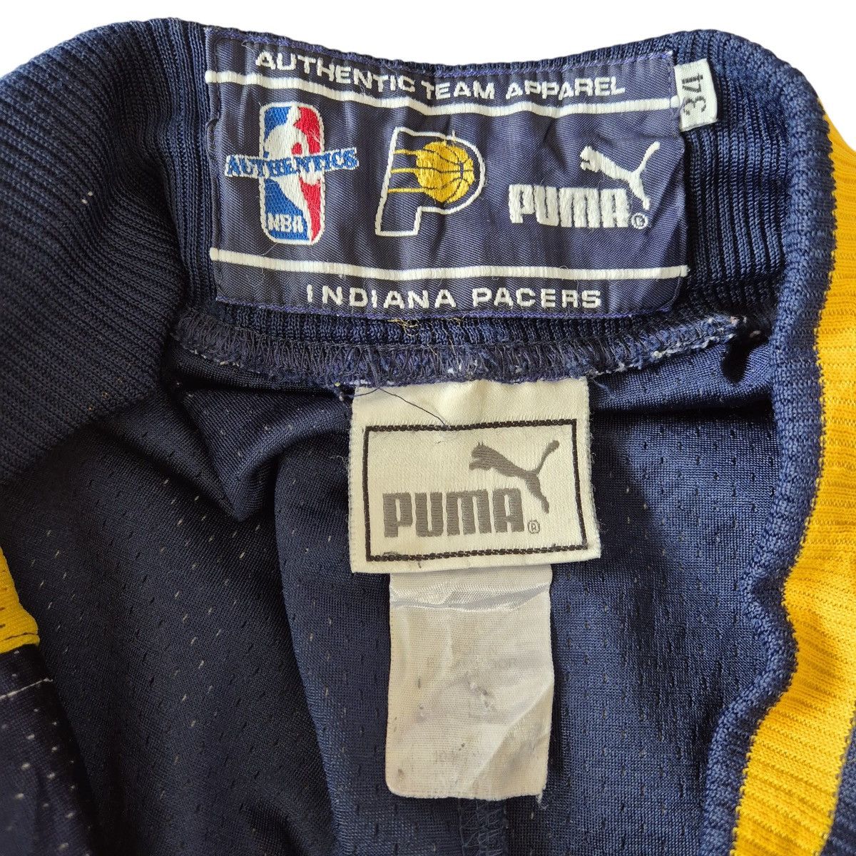 NBA × Puma × Vintage Vintage nba indiana pacers shorts Size US 34 / EU 50 - 6 Thumbnail