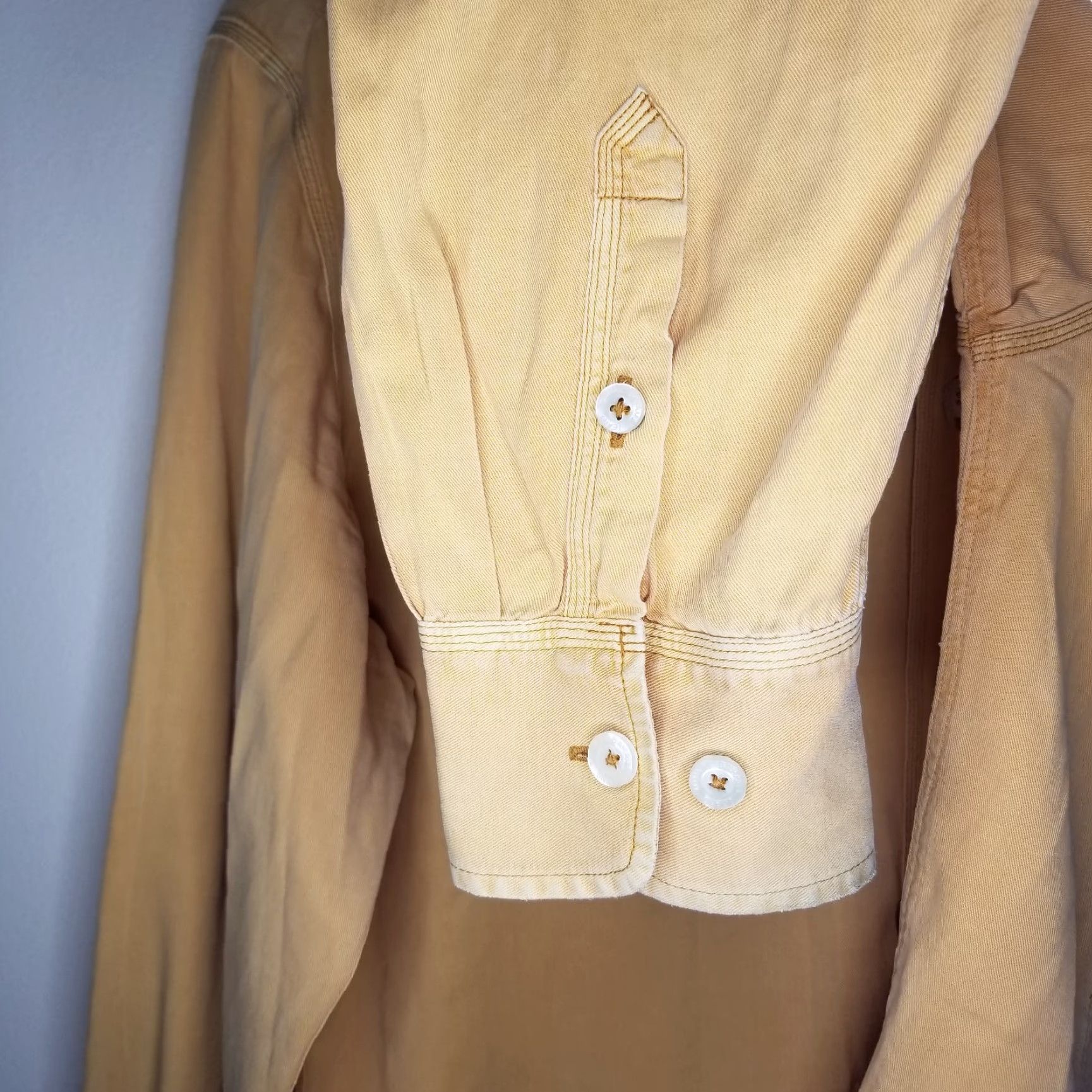 Tommy Bahama Tommy Bahama Men's Long Sleeve Button-Up Shirt Large Orange Casual Apparel Bahamas Size US L / EU 52-54 / 3 - 6 Thumbnail