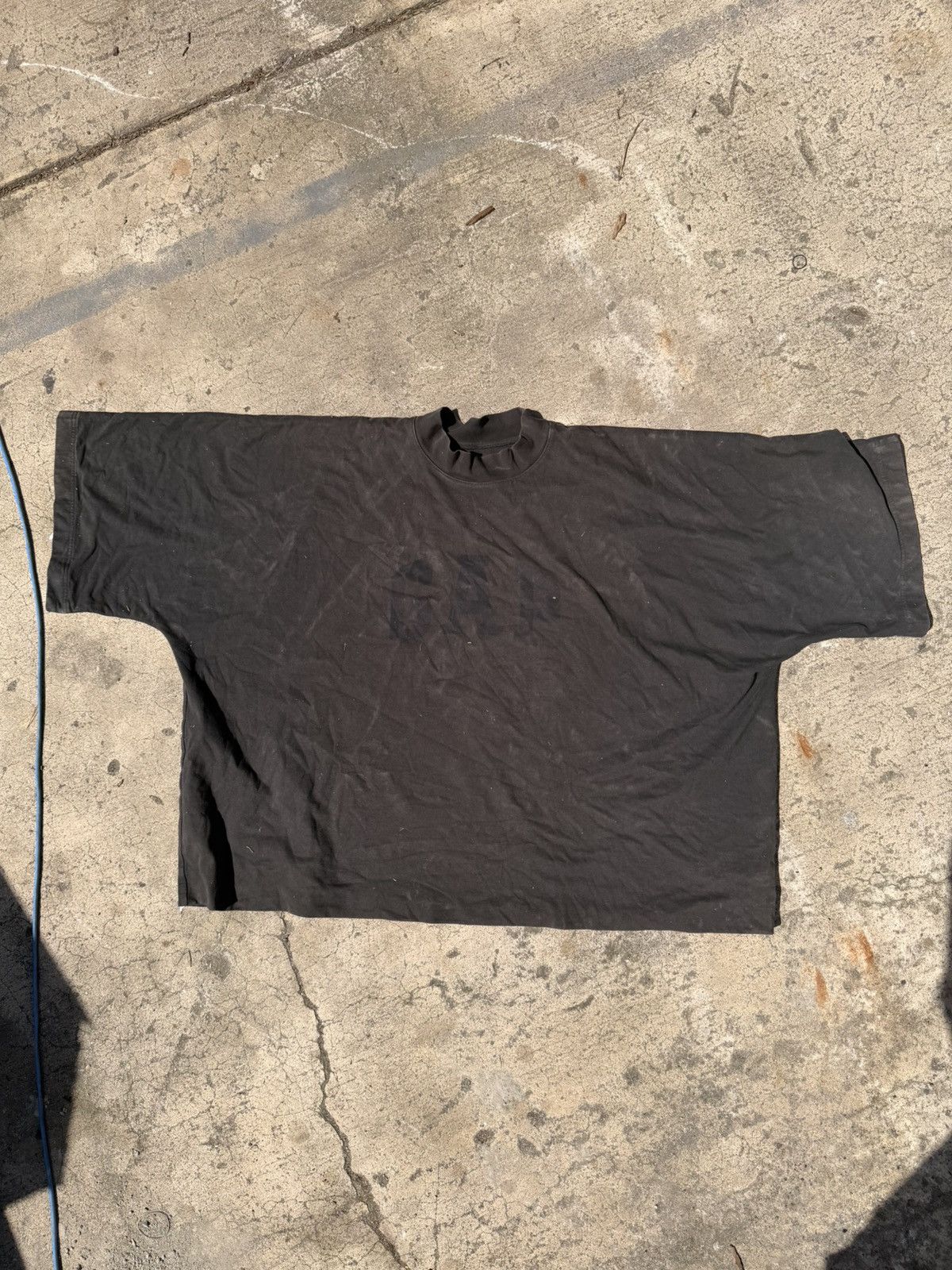 BALENCIAGA YEEZY GAP DOVE SHIRT