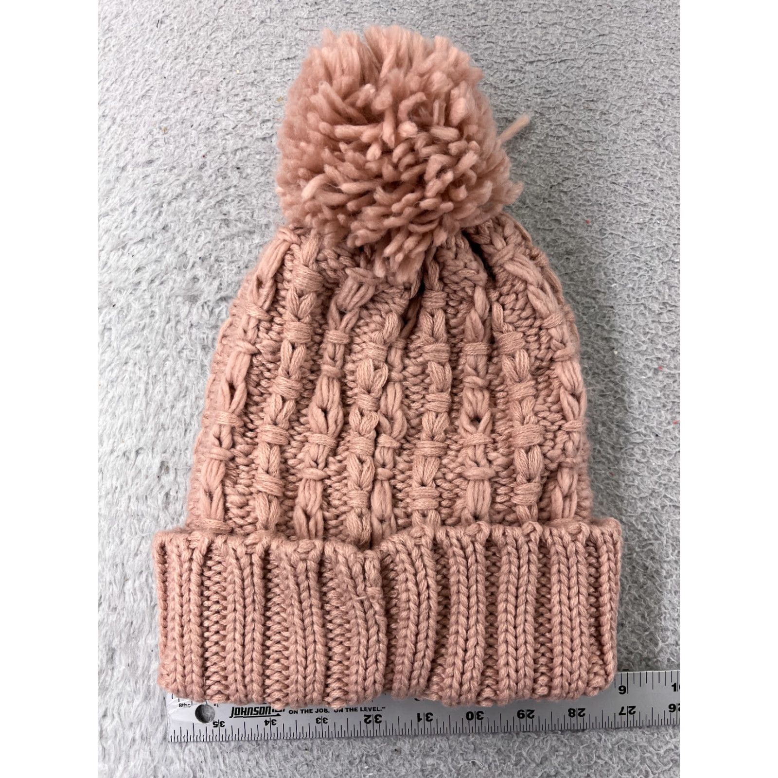 Vintage C.C Exclusive Beanie Toque Womens One Size Pink Knit 100% Acrylic Winter Ski Pom Hat/Cap Adult Women Beanie Pink Ski 100% Acrylic Winter Size ONE SIZE - 4 Thumbnail