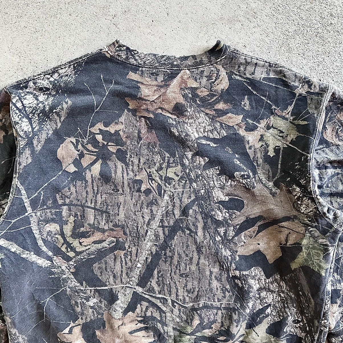 Realtree Vintage Y2K Carhartt Style Realtree Camo Crewneck Sweatshirt Size US L / EU 52-54 / 3 - 7 Thumbnail
