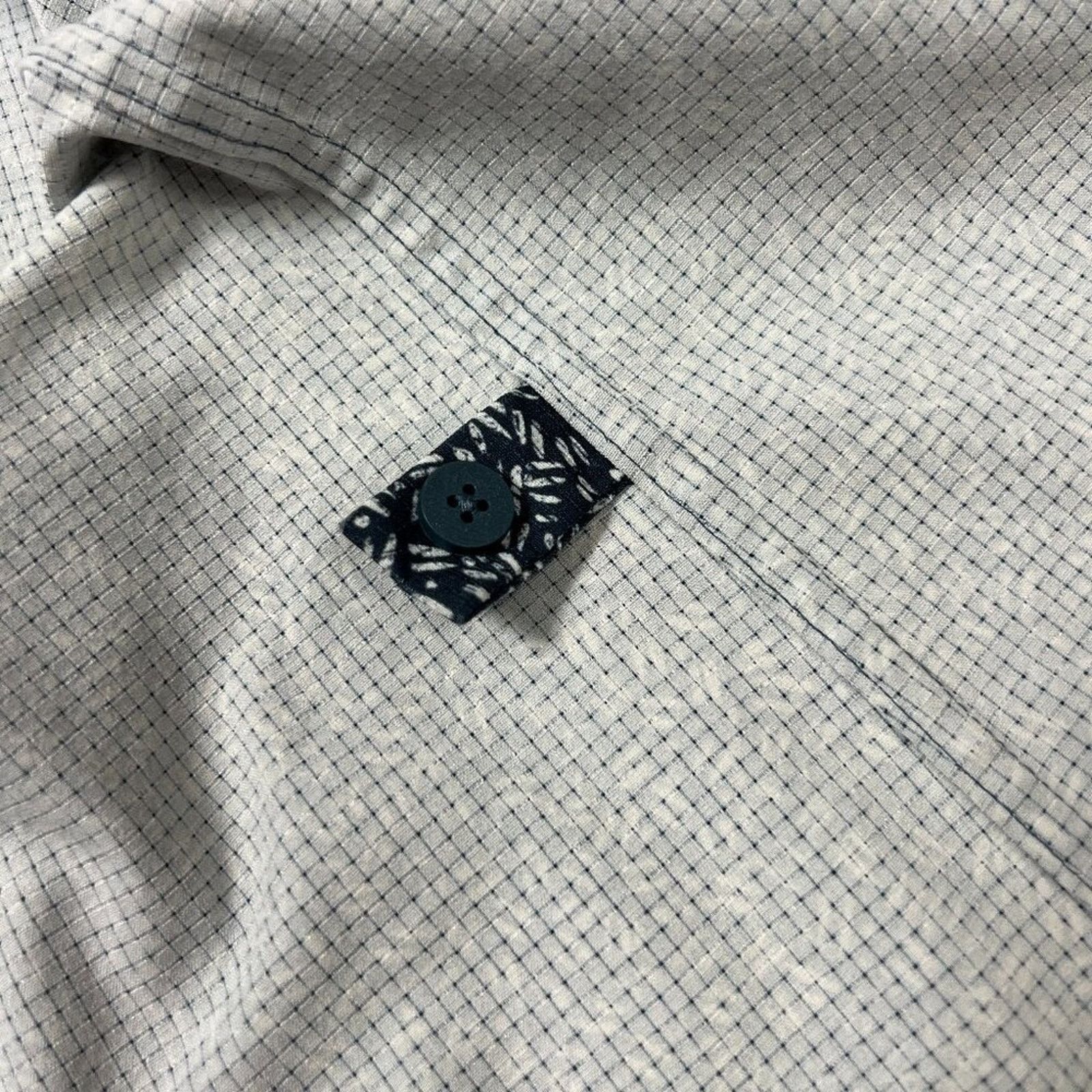Lululemon Lululemon Down to the Wire Button Shirt Size M Navy Stretch Size US M / EU 48-50 / 2 - 5 Thumbnail