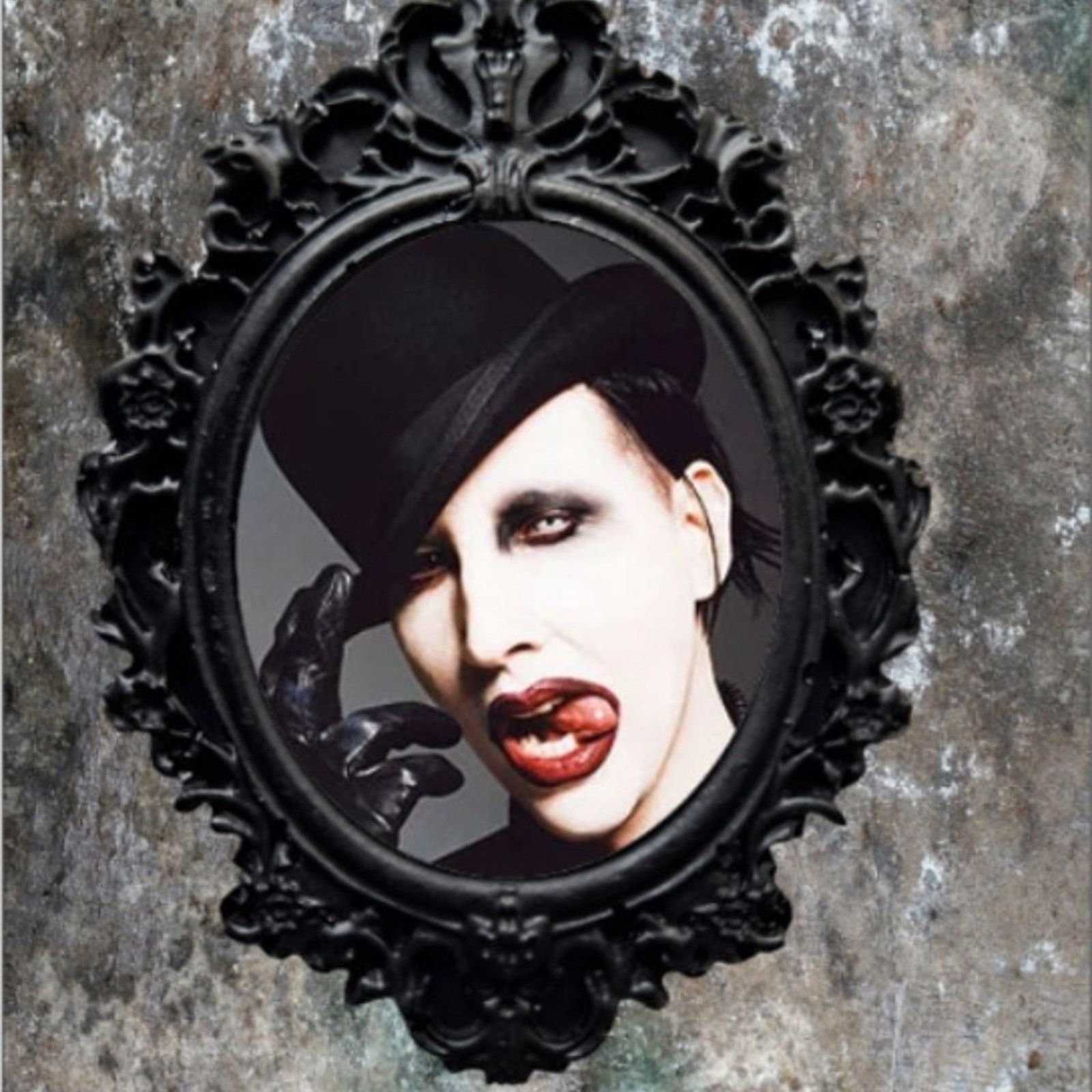 Other Marilyn Manson Pin Size ONE SIZE - 1 Preview
