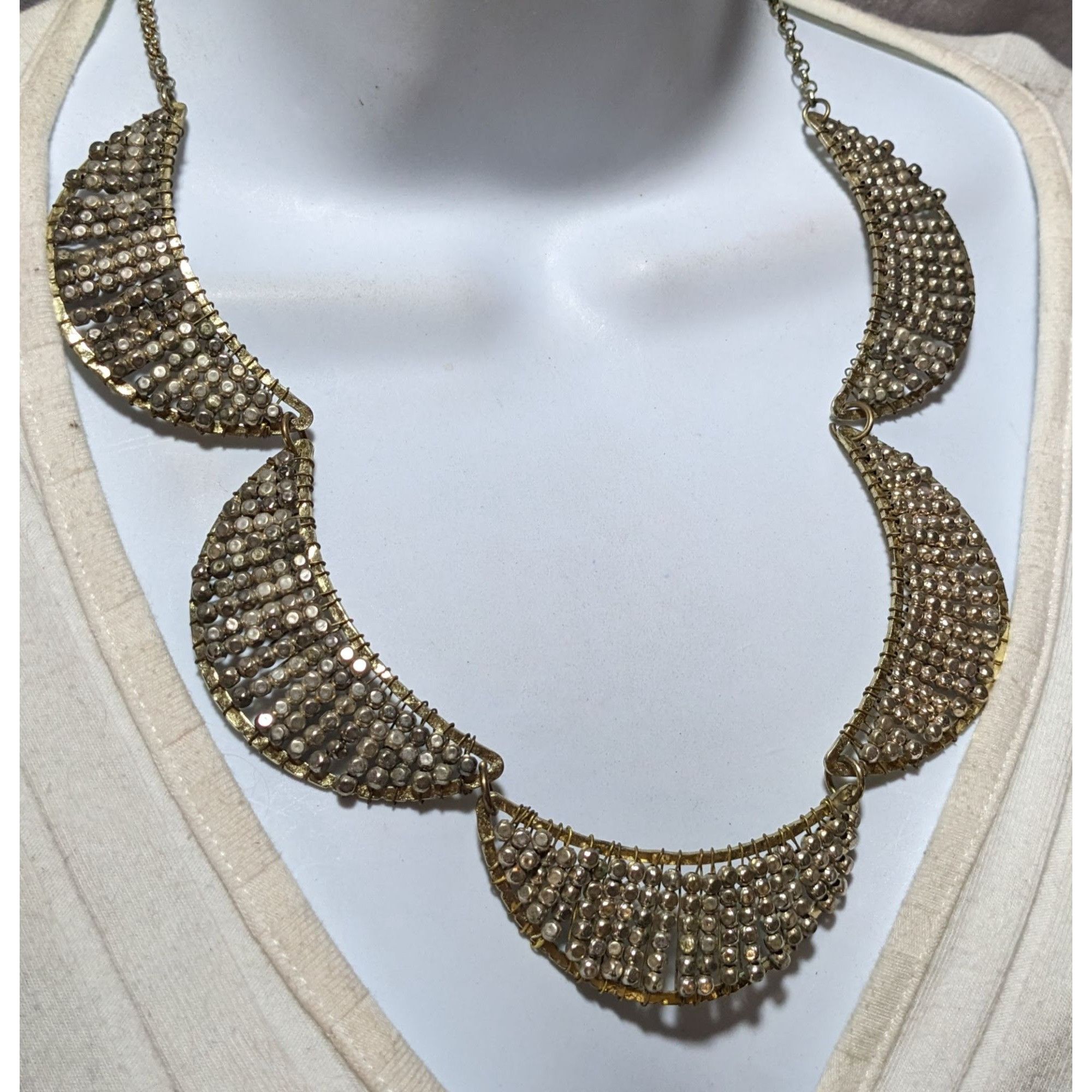 Other Retro Beaded Scalloped Metallic Necklace Size ONE SIZE - 6 Thumbnail