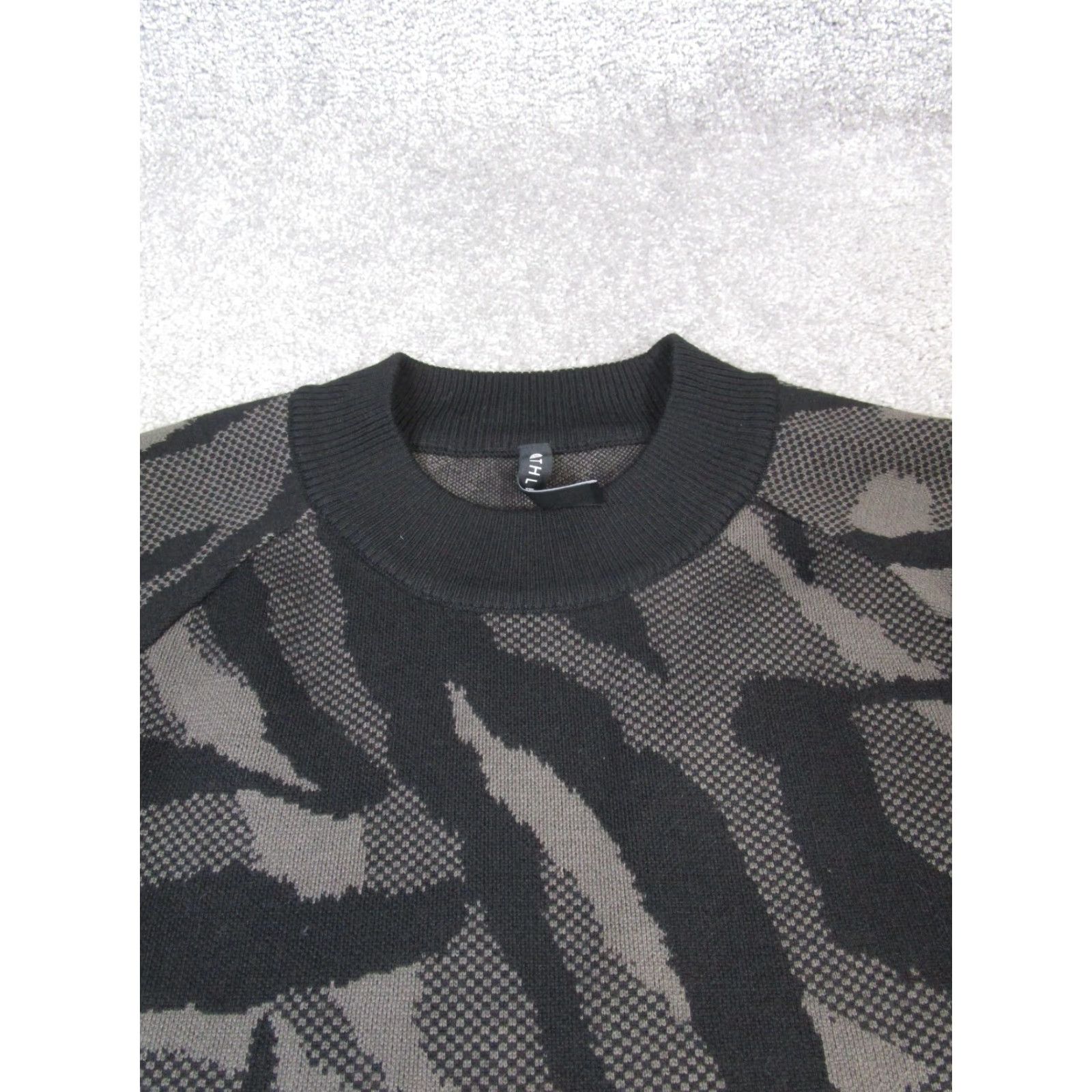 Athleta Athleta Sweater Womens Large Gray Pullover Shirt - Crew Neck Knit Knitwear Regular Fit Long Sleeve L Adults Womens Size L / US 10 / IT 46 - 2 Thumbnail