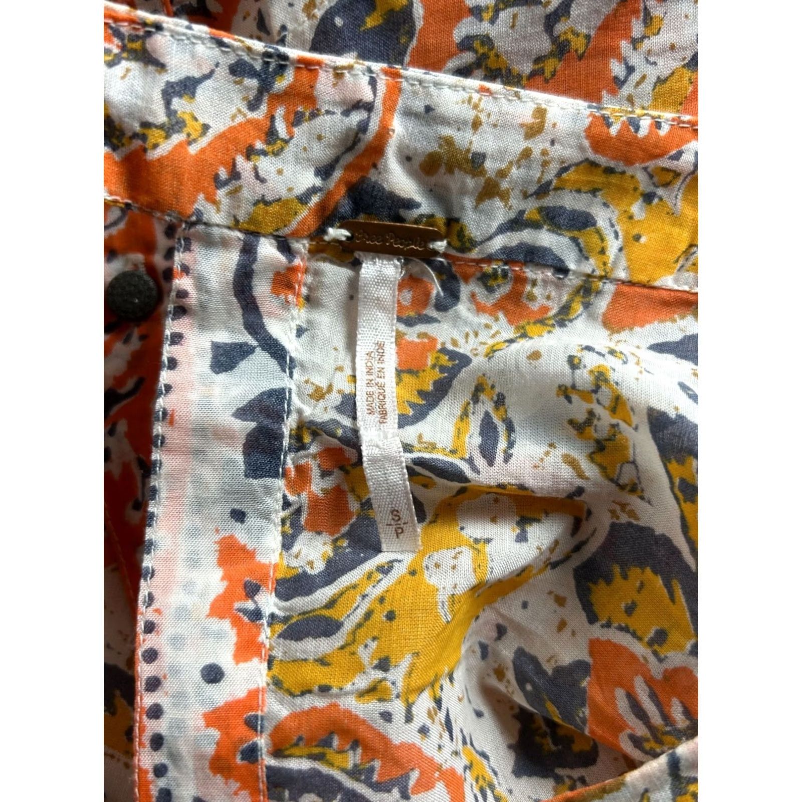 Free People VINTAGE-NOT? Free People Mini Dress Short Sun Printed Long Sleeve Cut Out Back Button NWOT Size S / US 4 / IT 40 - 5 Thumbnail