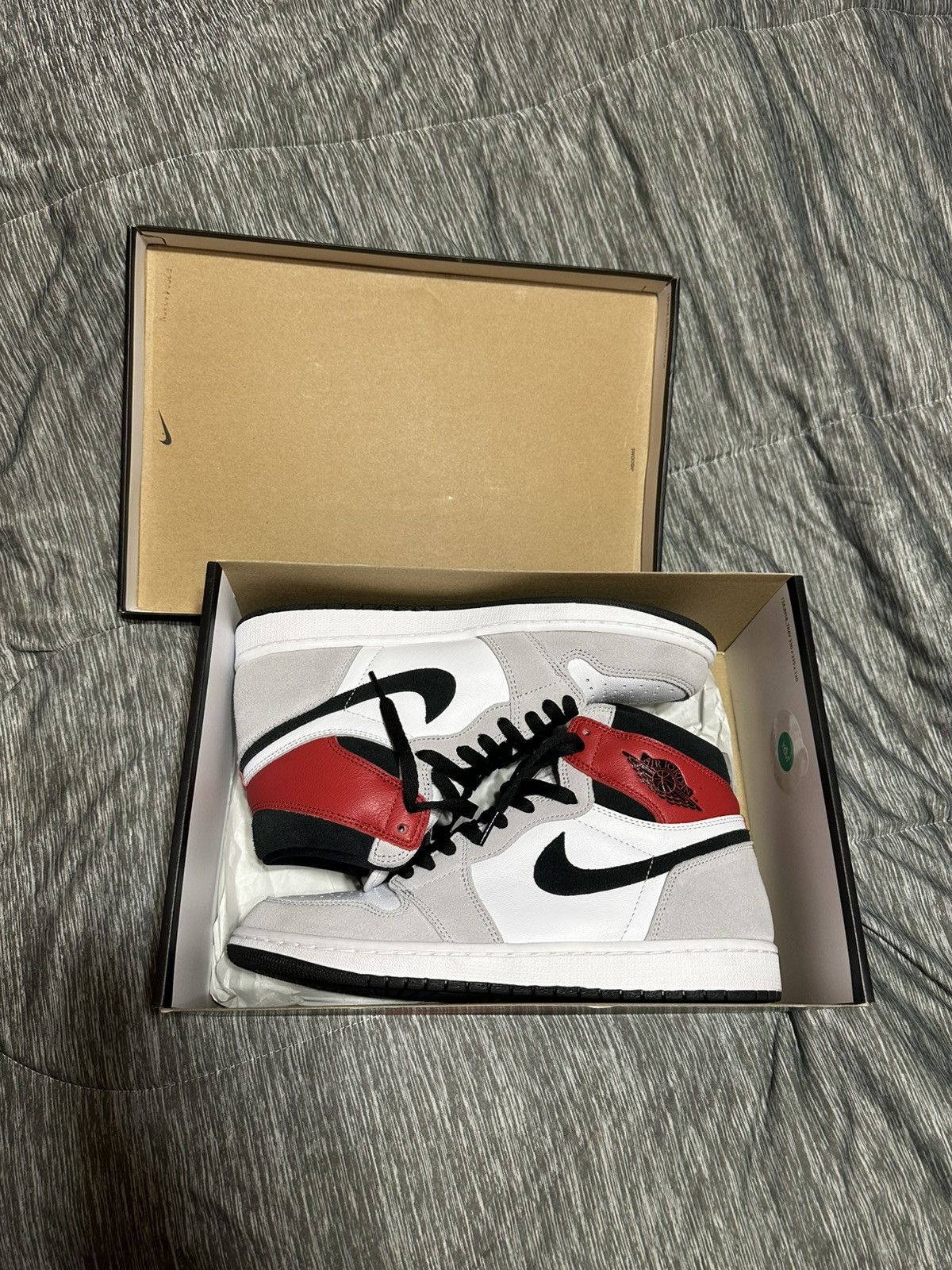 Jordan Brand Air Jordan 1 High Retro ' Smoke Grey ' Size US 10.5 / EU 43-44 - 2 Thumbnail