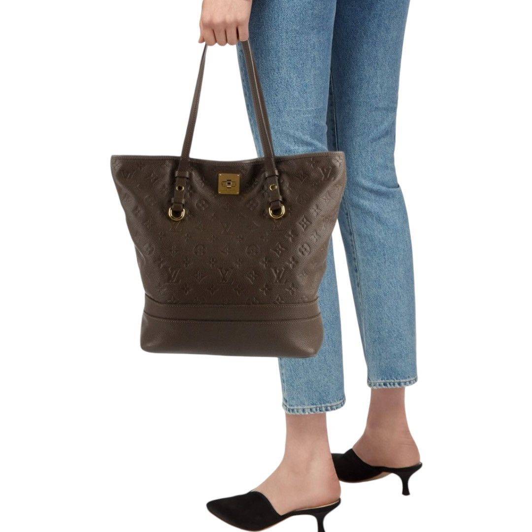 Louis Vuitton LV Louis Vuitton Ombre Monogram Empreinte Citadine PM Size ONE SIZE - 3 Thumbnail