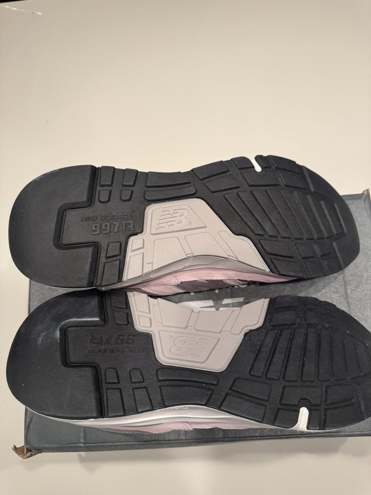 New Balance New Balance 997 ‘Pink’ Size US 11 / EU 44 - 5 Thumbnail