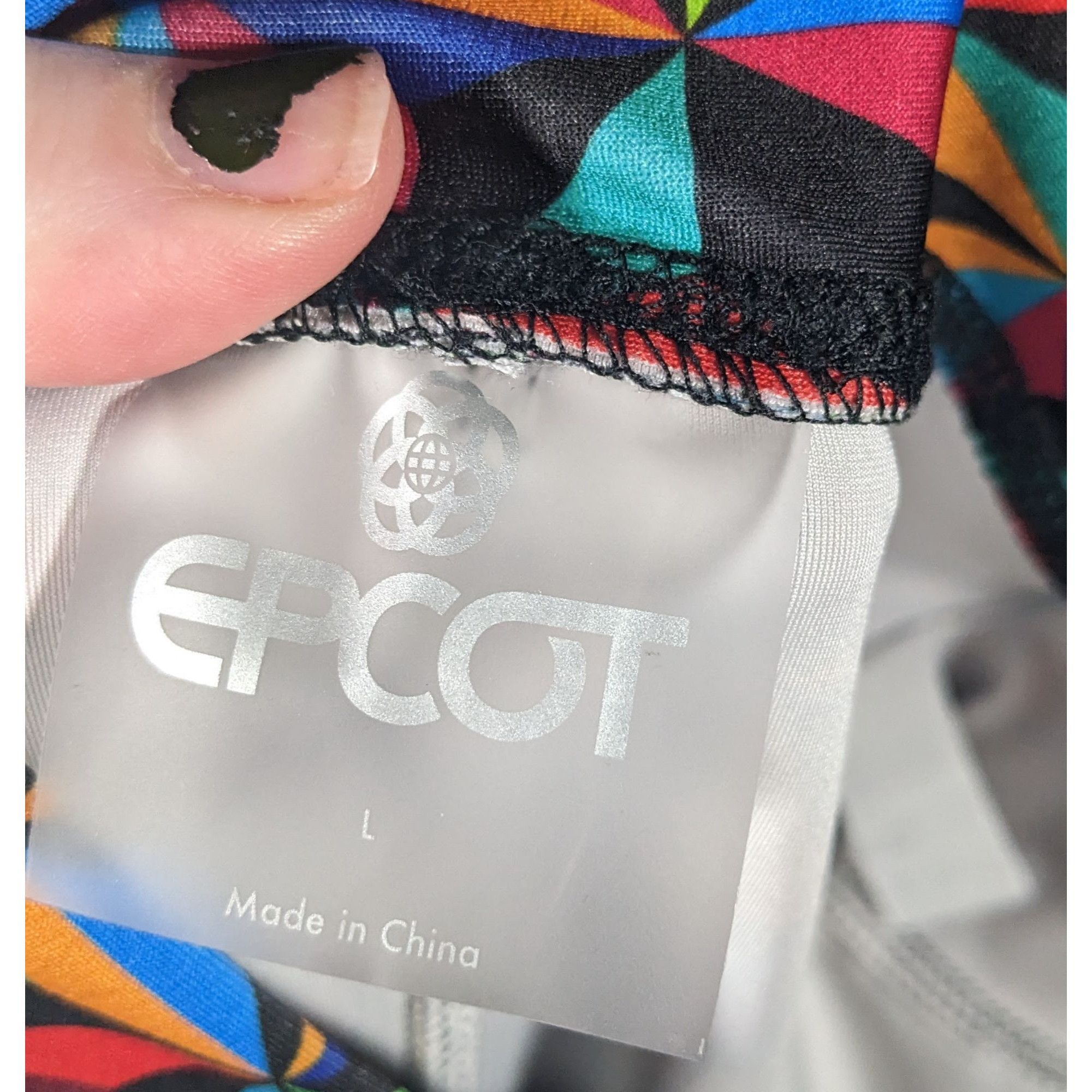 Disney Disney Epcot Rainbow Geometric Print Leggings Size Large Size 34" / US 12 / IT 48 - 5 Thumbnail