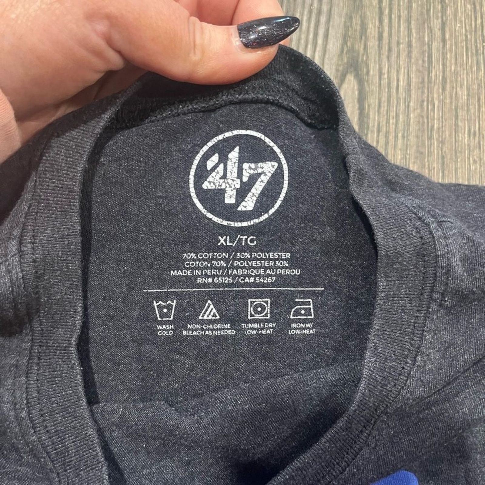 47 47 Mens Tee Shirt NFL Indianapolis Colts Football Graphic XL Size US XL / EU 56 / 4 - 2 Thumbnail