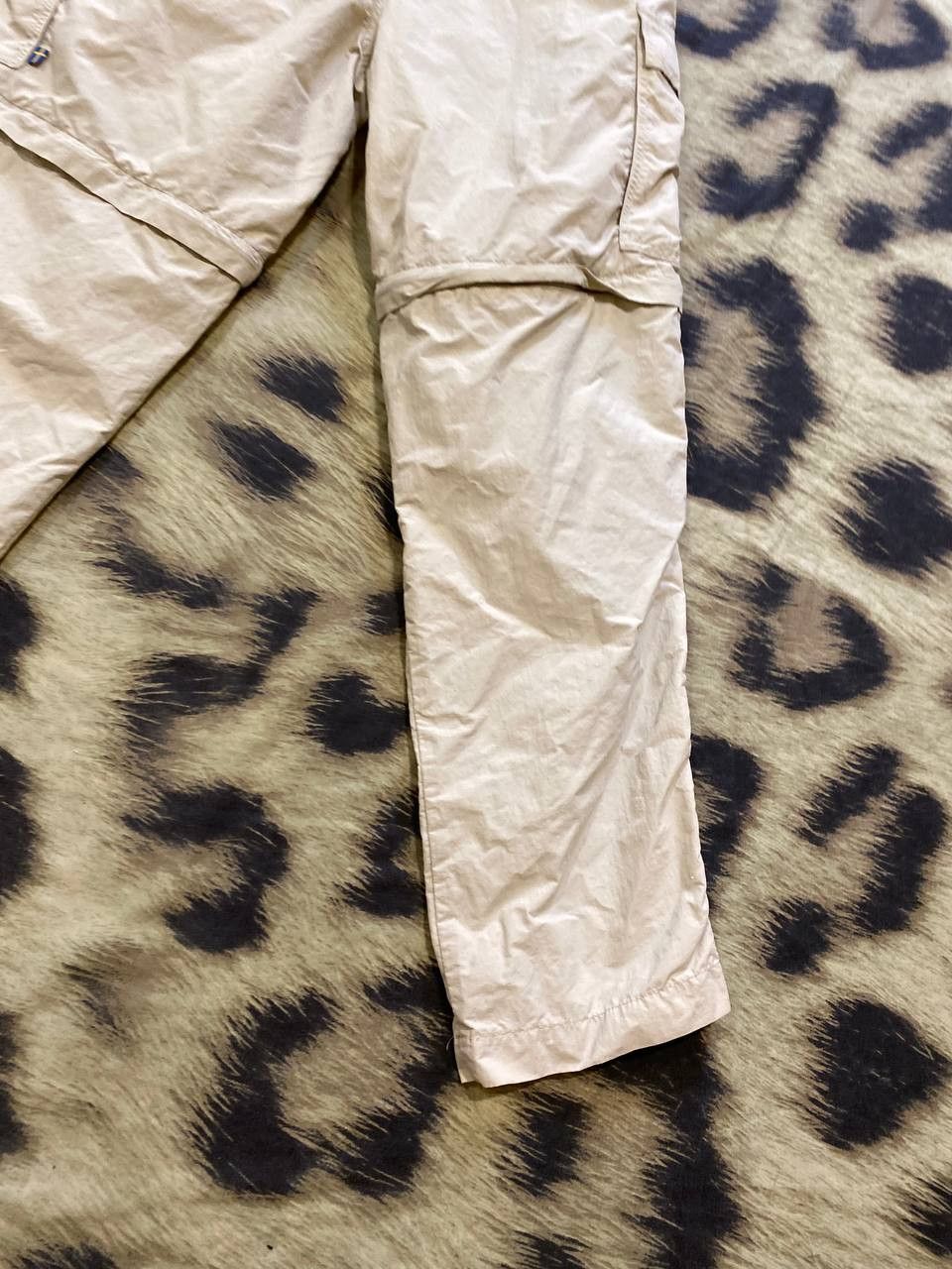 Fjallraven Casual Pants Fjallraven white Y2K Vintage logo Size US 40 / EU 56 - 22 Thumbnail