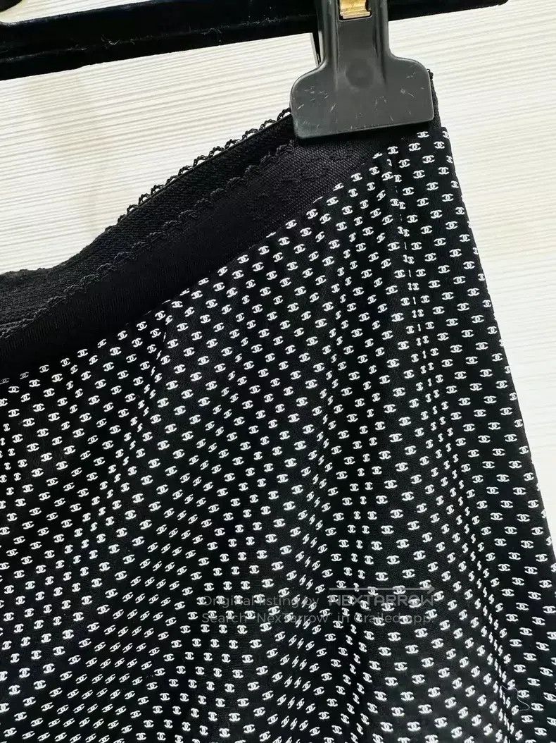 Chanel Chanel 24B new double C full-print logo skirt Size 24" / US 00 / IT 34 - 5 Thumbnail