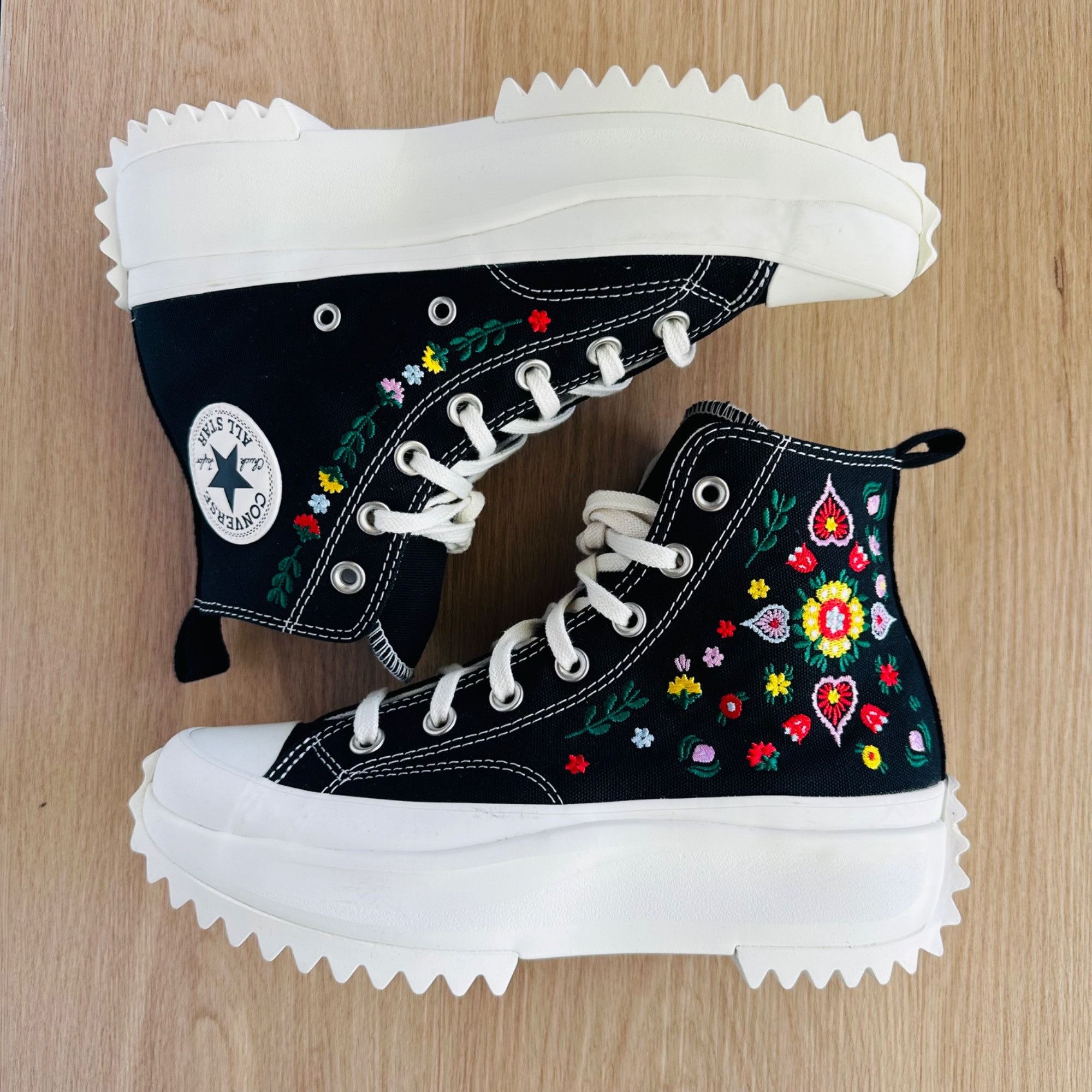 Converse Converse Run Star Hike Hi Platform 5 Men Shoes Floral Embroi Size US 5 / EU 37 - 3 Thumbnail