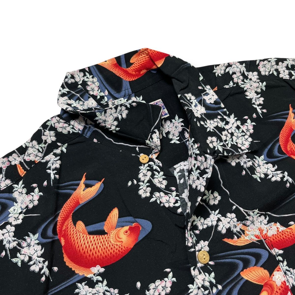 Japanese Brand Nagomi sakura loop collar shirt fish pattern Size US M / EU 48-50 / 2 - 3 Thumbnail