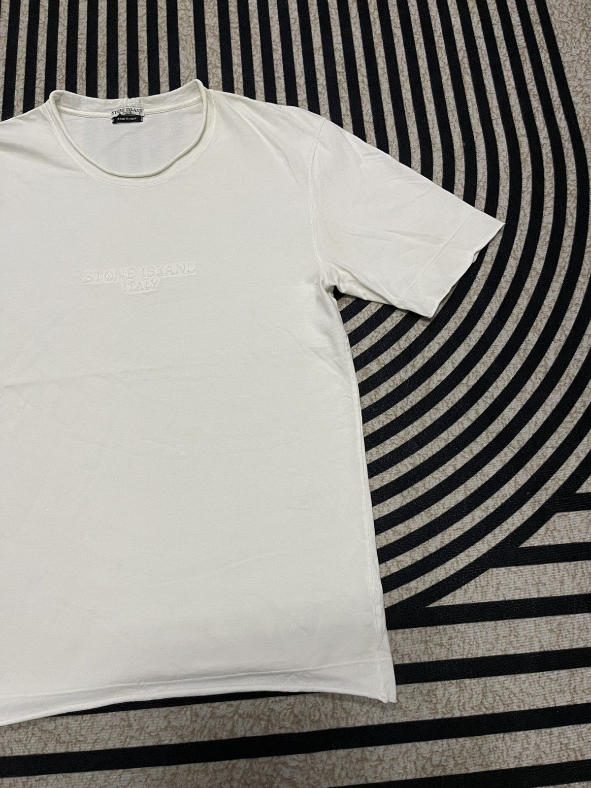 Stone Island VINTAGE STONE ISLAND LOGO TSHIRT CHOPPED STYLE Size US S / EU 44-46 / 1 - 3 Thumbnail