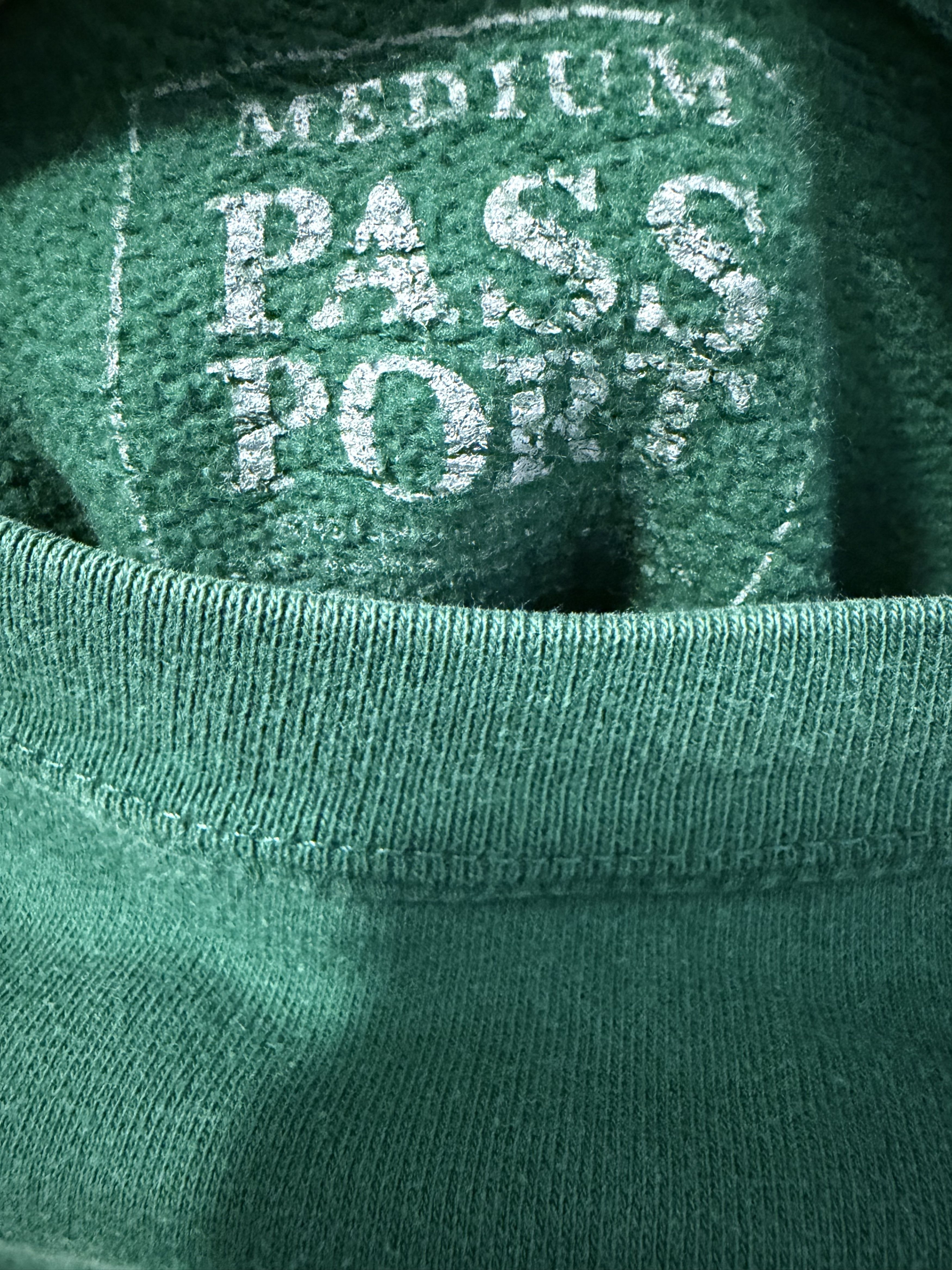 Passport Pass~Port Parrot Crewneck | Green |Skatewear Size US M / EU 48-50 / 2 - 3 Thumbnail
